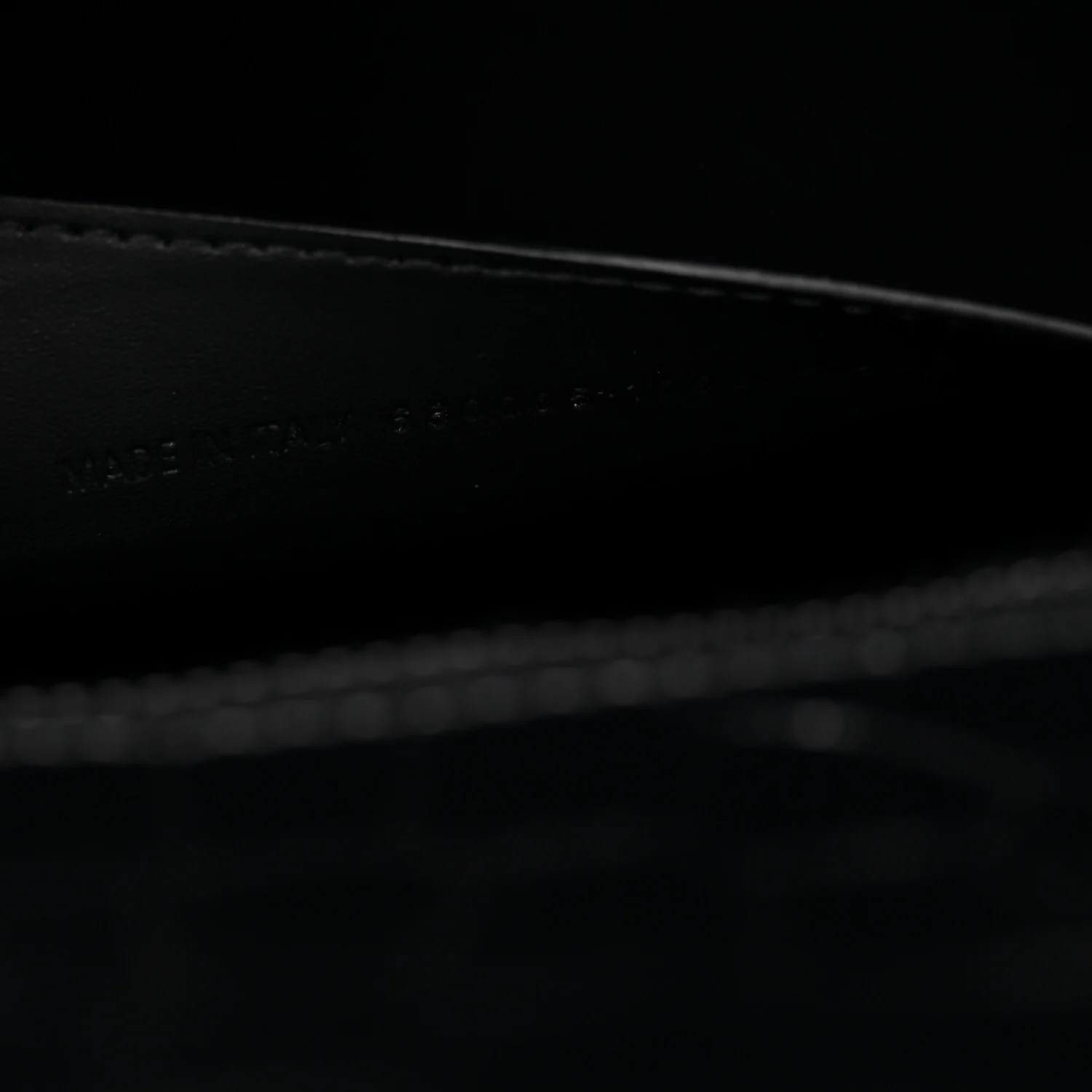Semi Matte Calfskin Crocodile Embossed Neo Classic Black Hardware Large City Black - Top Club