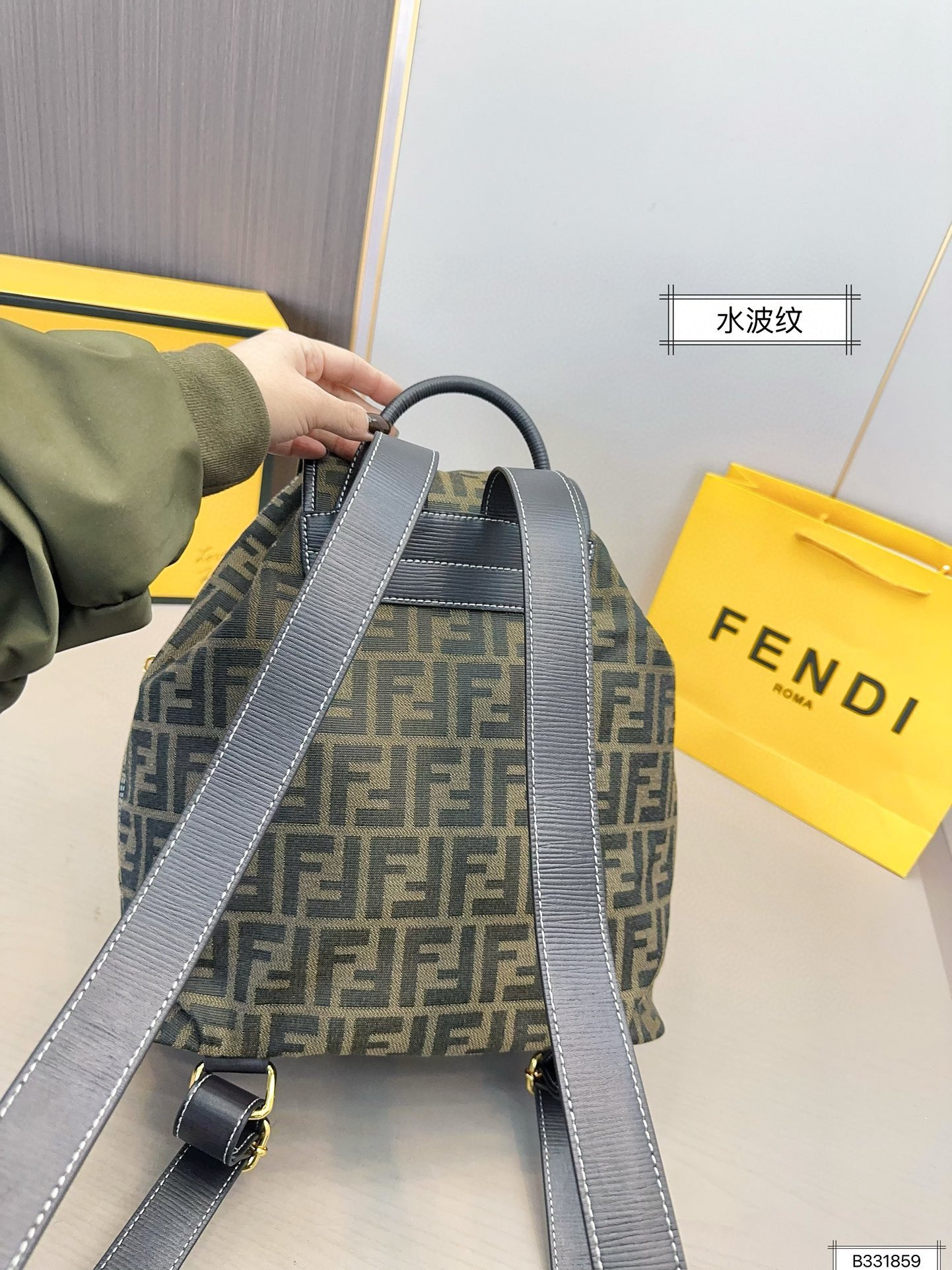 Fen new arrival backpack size: 31*35 cm - Top Club