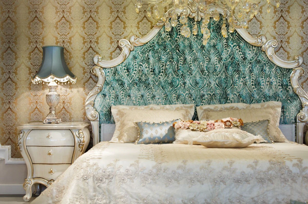 Luxury baroque night dresser set cream / gold 60 x 55 x H. 68 cm - Magnificent solid wood bedside tables - Baroque bedroom furniture