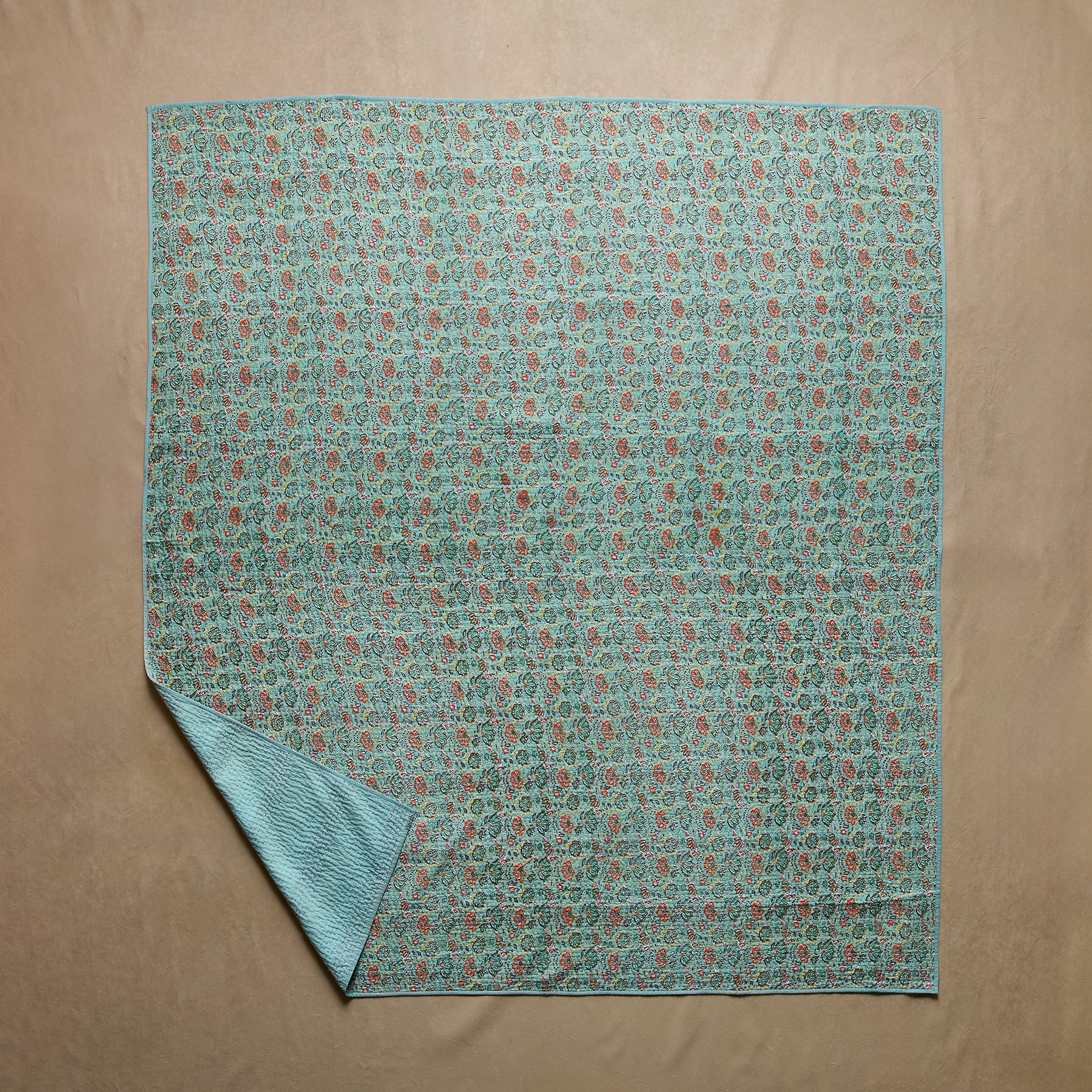 Nerissa Lightweight Quilt - Sundance Living