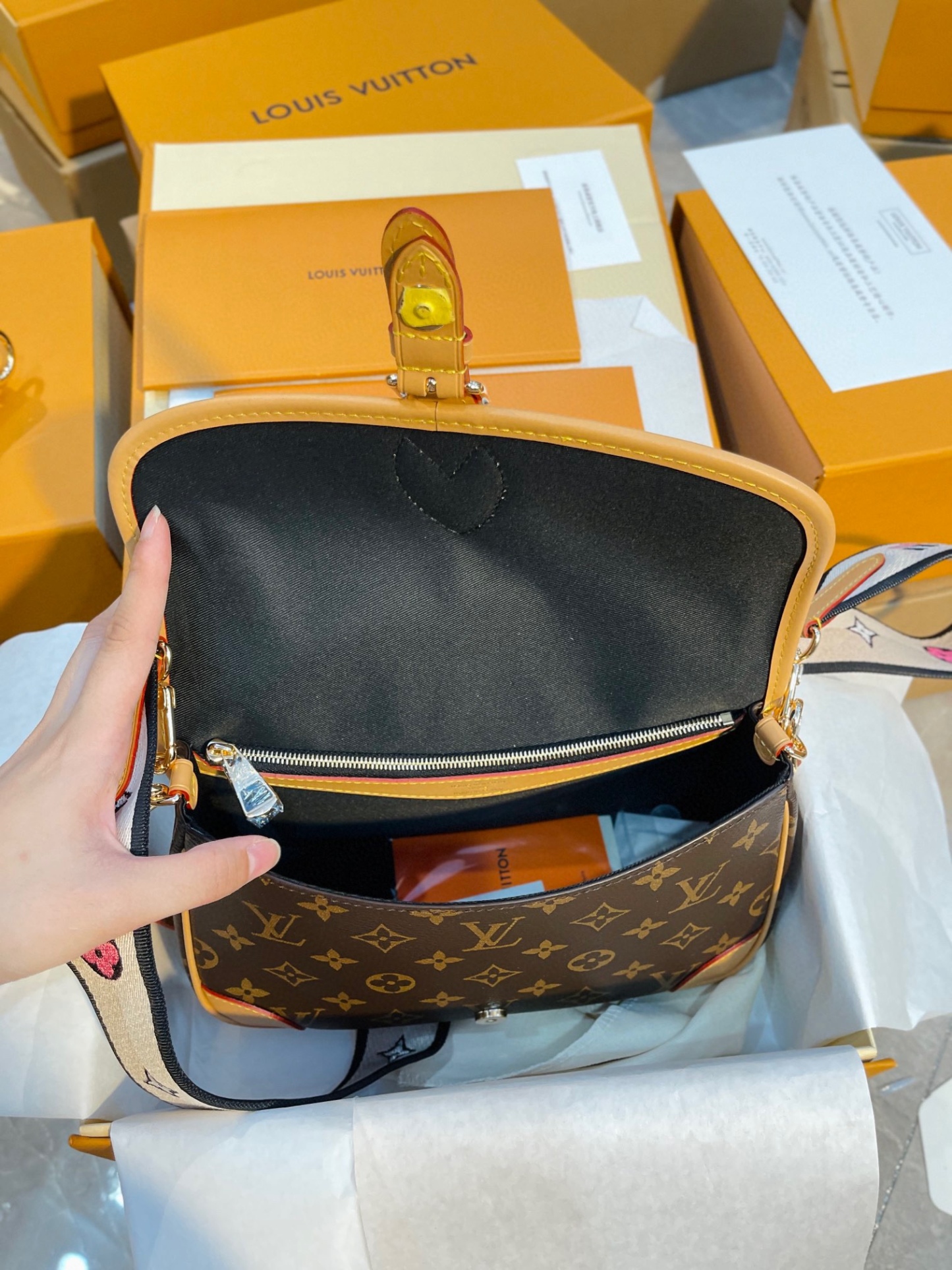 Louis new arrival bag size: 24cm - Top Club