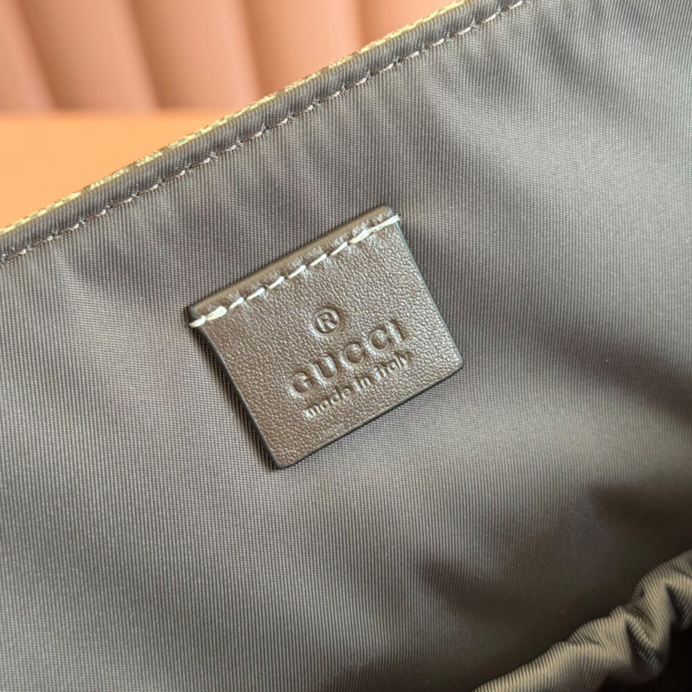 GUCCI GG Supreme Diaper Bag(HIGH-END GRADE) - Top Club