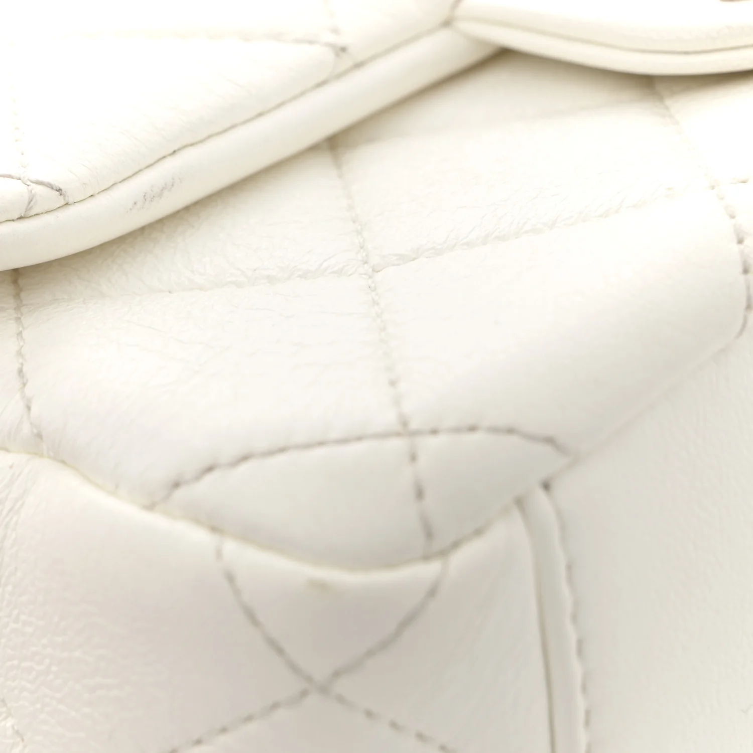 Shiny Lambskin Quilted Mini Flap White - Top Club