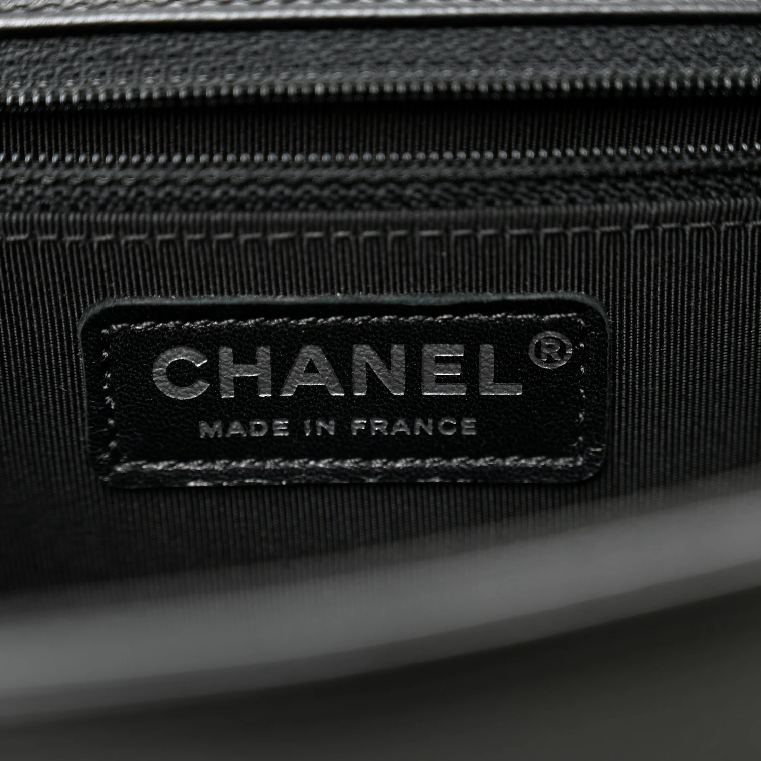 Grained Calfskin Quilted New Medium Boy Flap Black - Top Club