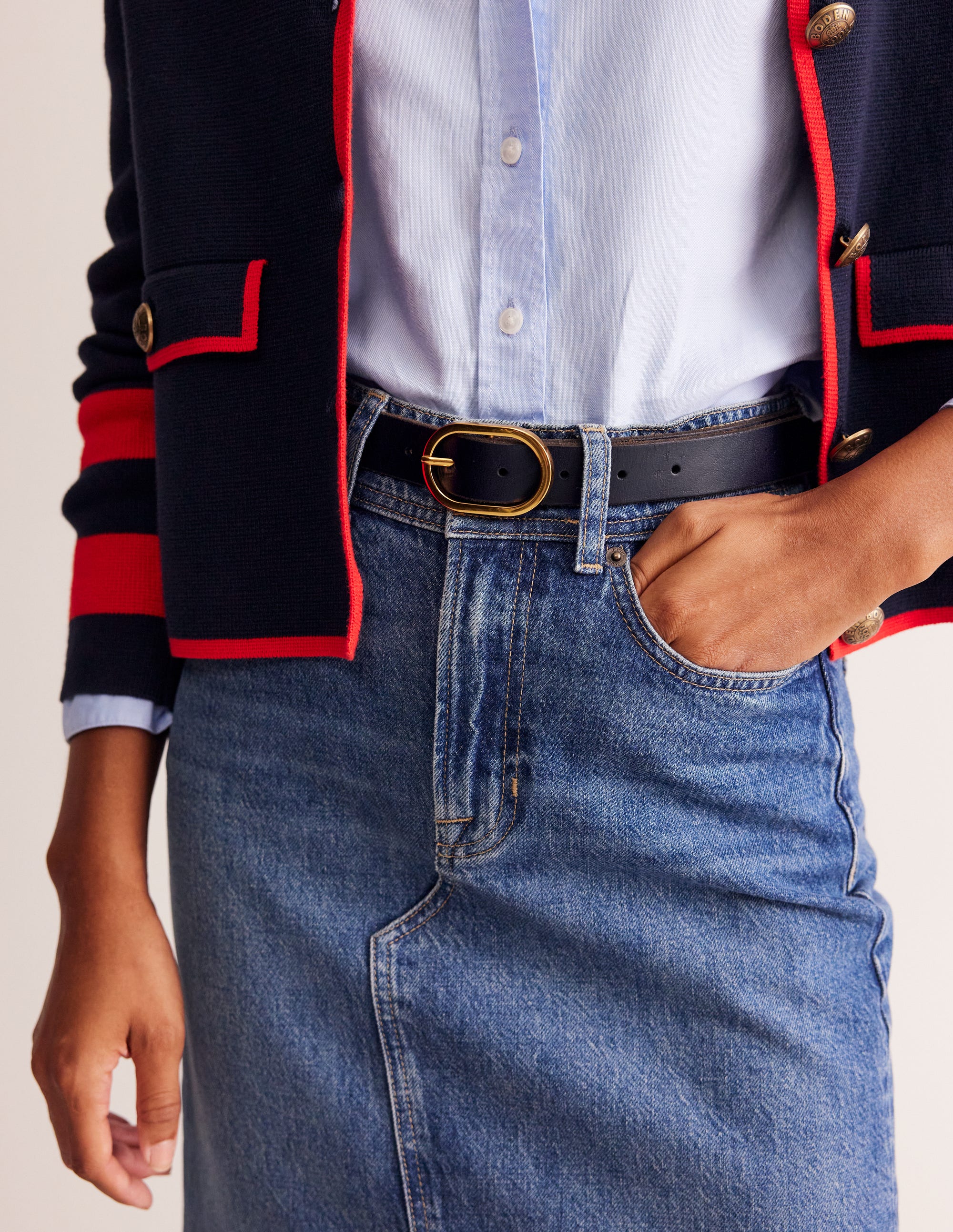 Klassischer Ledergürtel-Marineblau