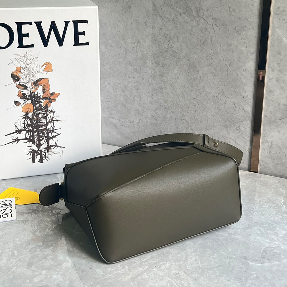 Loewe Small Puzzle Edge bag in classic calfskin(High-end grade) - Top Club