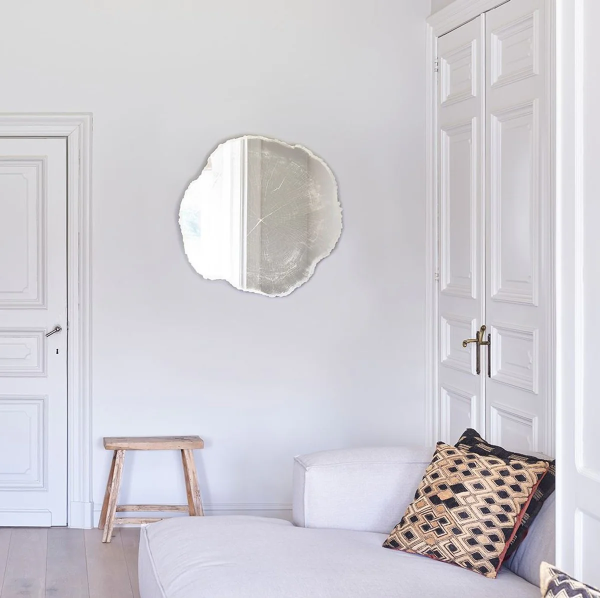 Luxury wall mirror in tree slice design white / beige 80 x 2.5 x H. 78 cm - living room mirror - bedroom mirror - cloakroom mirror - luxury furniture - luxury interior