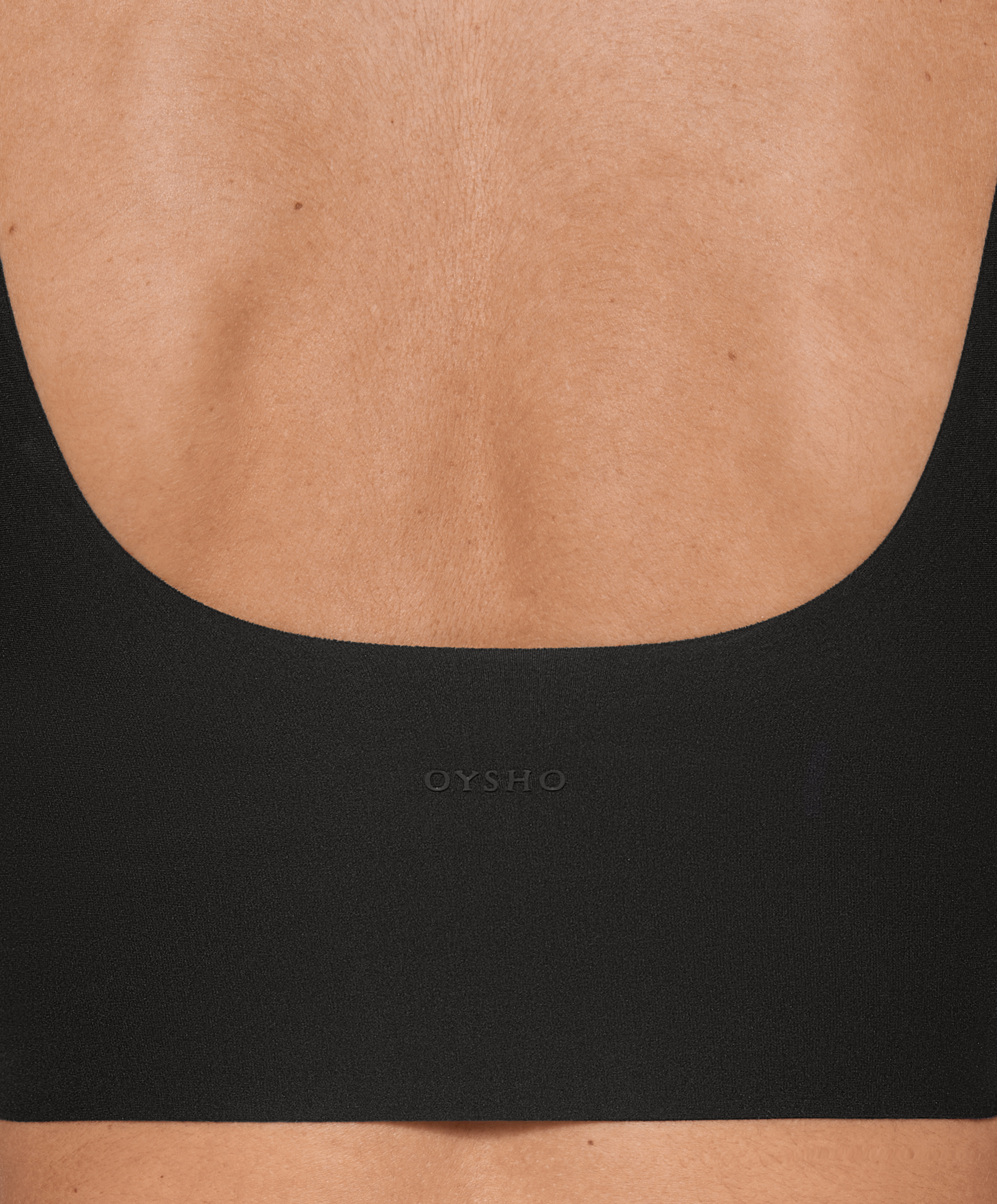 OYSHO Perfect-adapt medium-support sports bra with cups