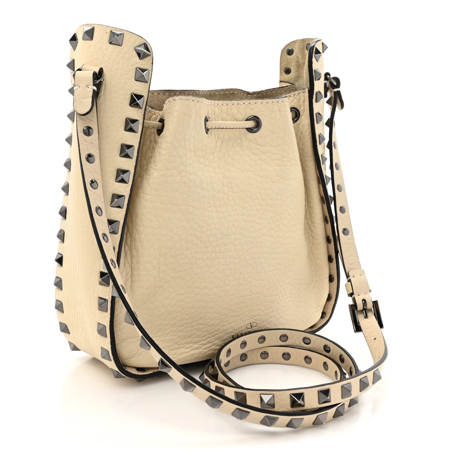 Grained Calfskin Rockstud Bucket Bag Ivory - Top Club