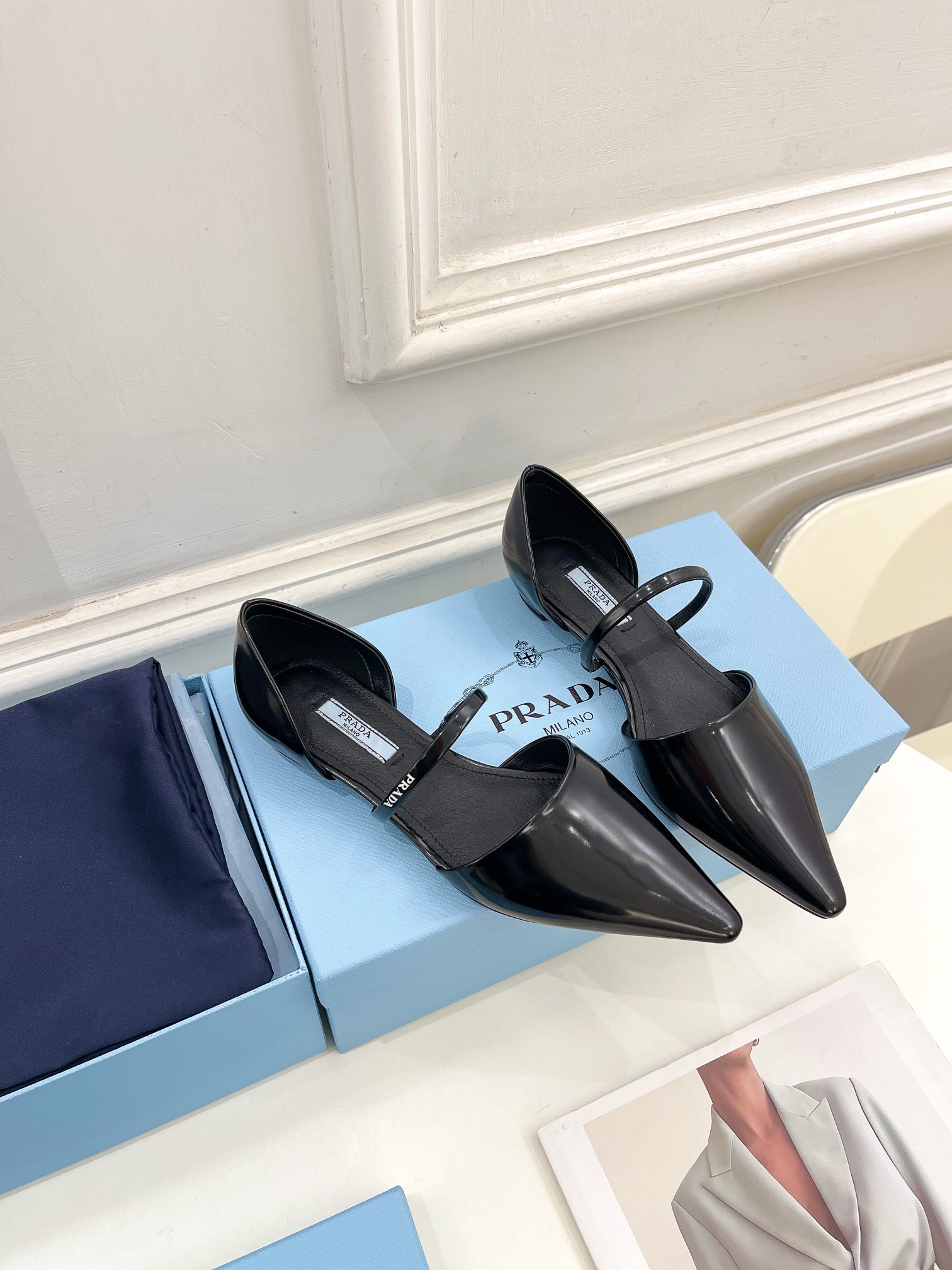prada catwalk style hollow pointed ballet shoes - Sneaker Replica Workshop