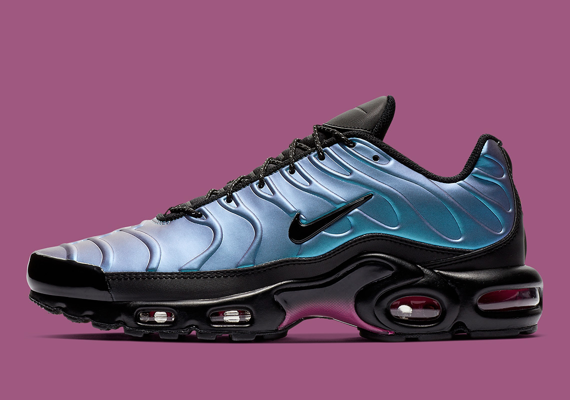 Air Max Plus SE  Throwback Future  AJ2013-006 - Sneaker Replica Workshop