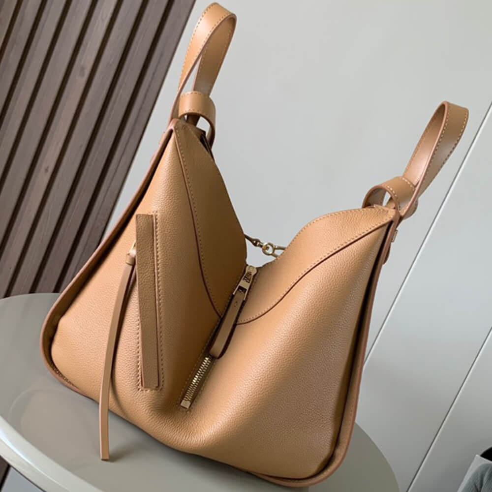 LOEWE Small Hammock bag in soft grained calfskin - Top Club