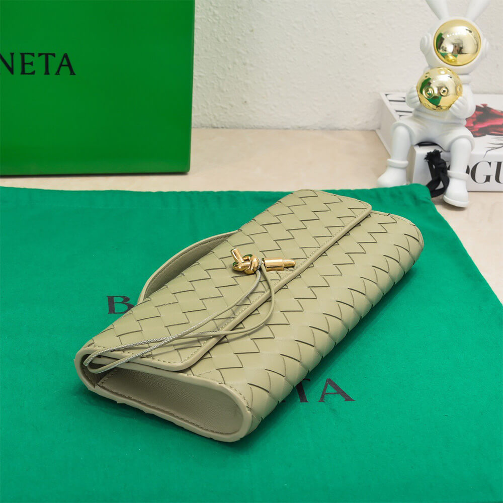 Bottega Veneta Andiamo Clutch(HIGH-END GRADE) - Top Club