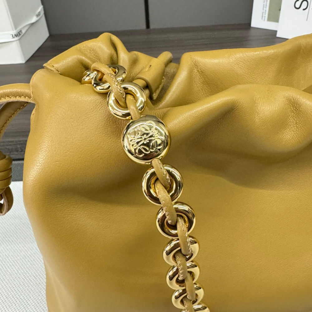 Loewe Medium Flamenco purse in mellow nappa lambskin - Top Club