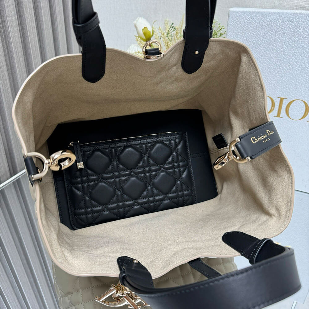 Medium Dior Toujours Bag - Top Club