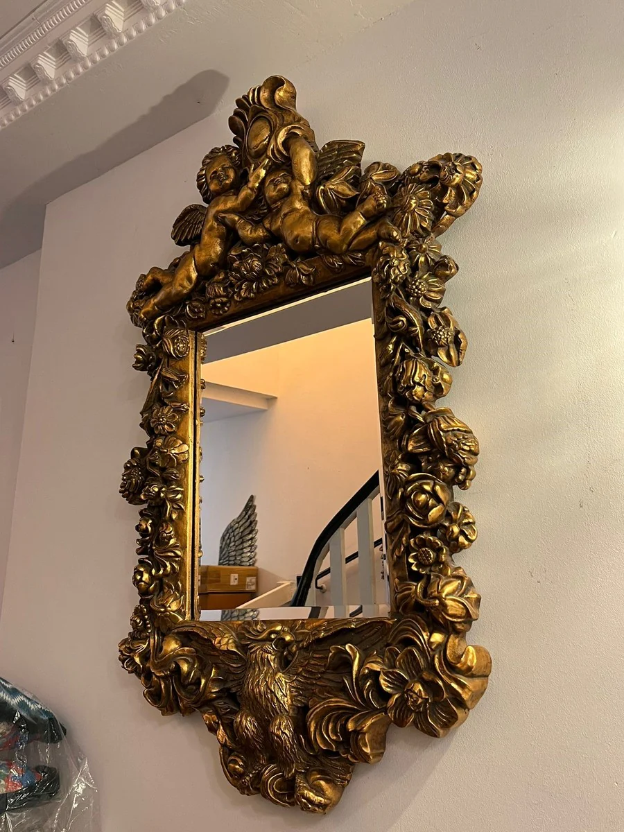 Baroque mirror gold - Baroque style wall mirror with elegant decorations - Baroque furniture - noble and magnificent