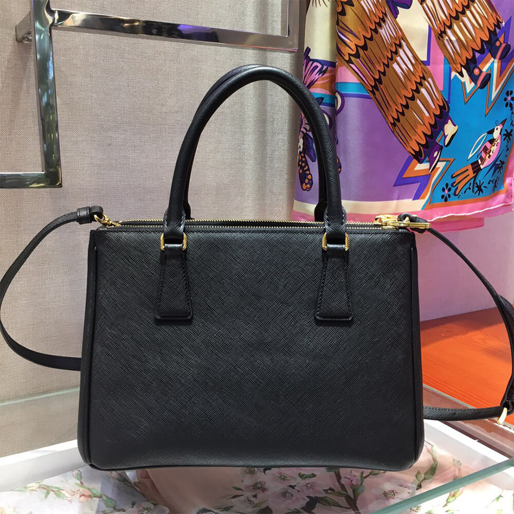 Prada Medium Prada Galleria Saffiano leather bag(HIGH-END GRADE) - Top Club