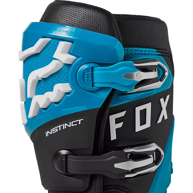 Instincts boots