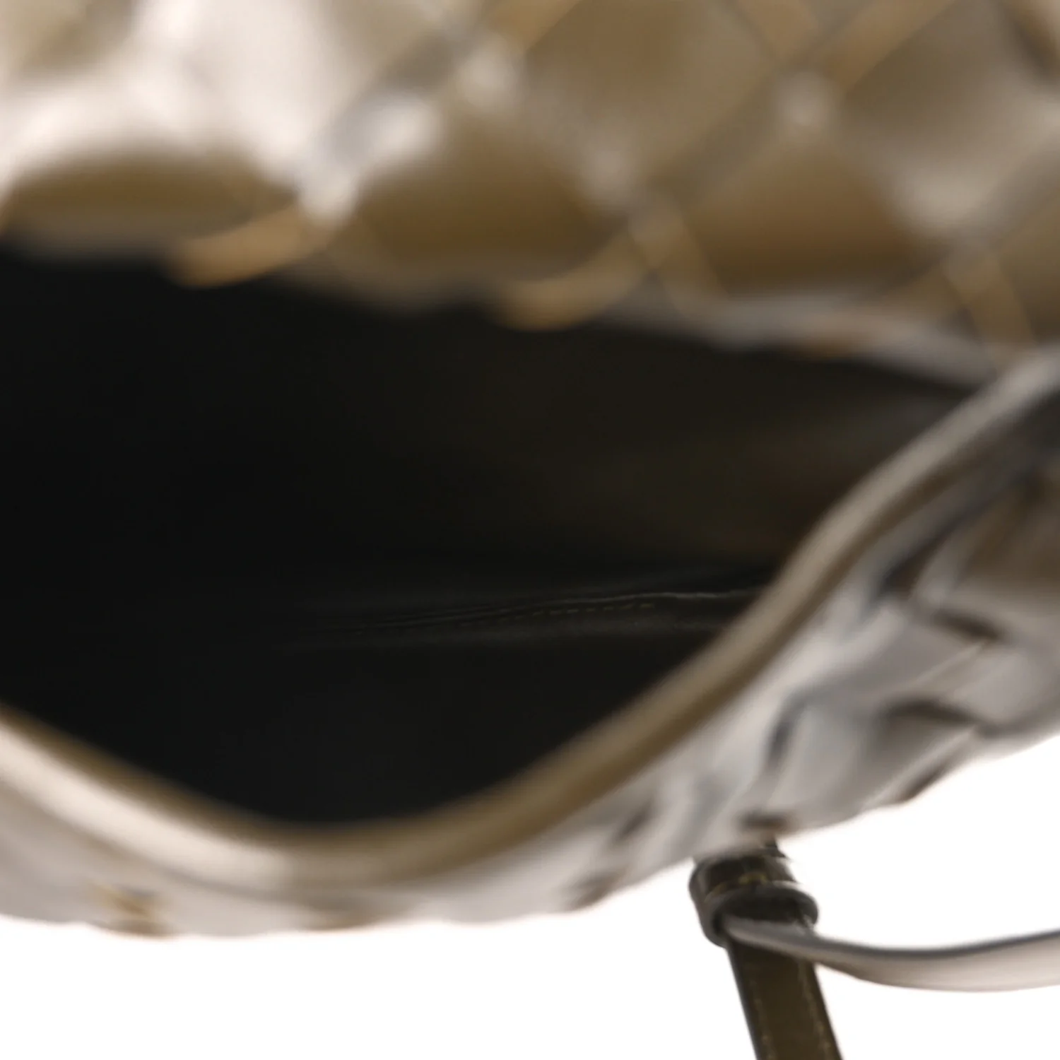 Calfskin Intrecciato Mini Hop Khaki - Top Club