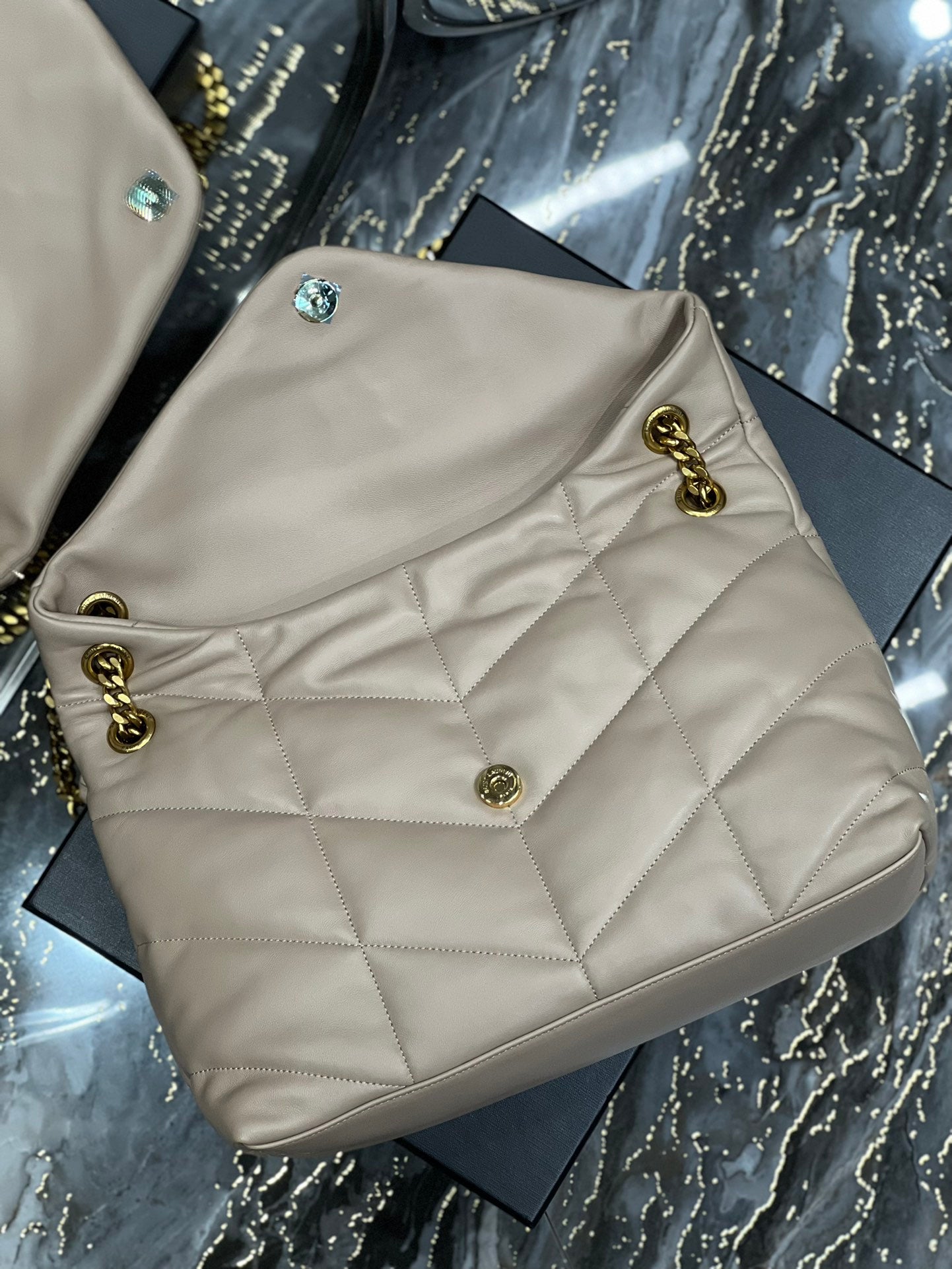 Y PUFFER MEDIUM BAG IN QUILTED LAMBSKIN - Top Club