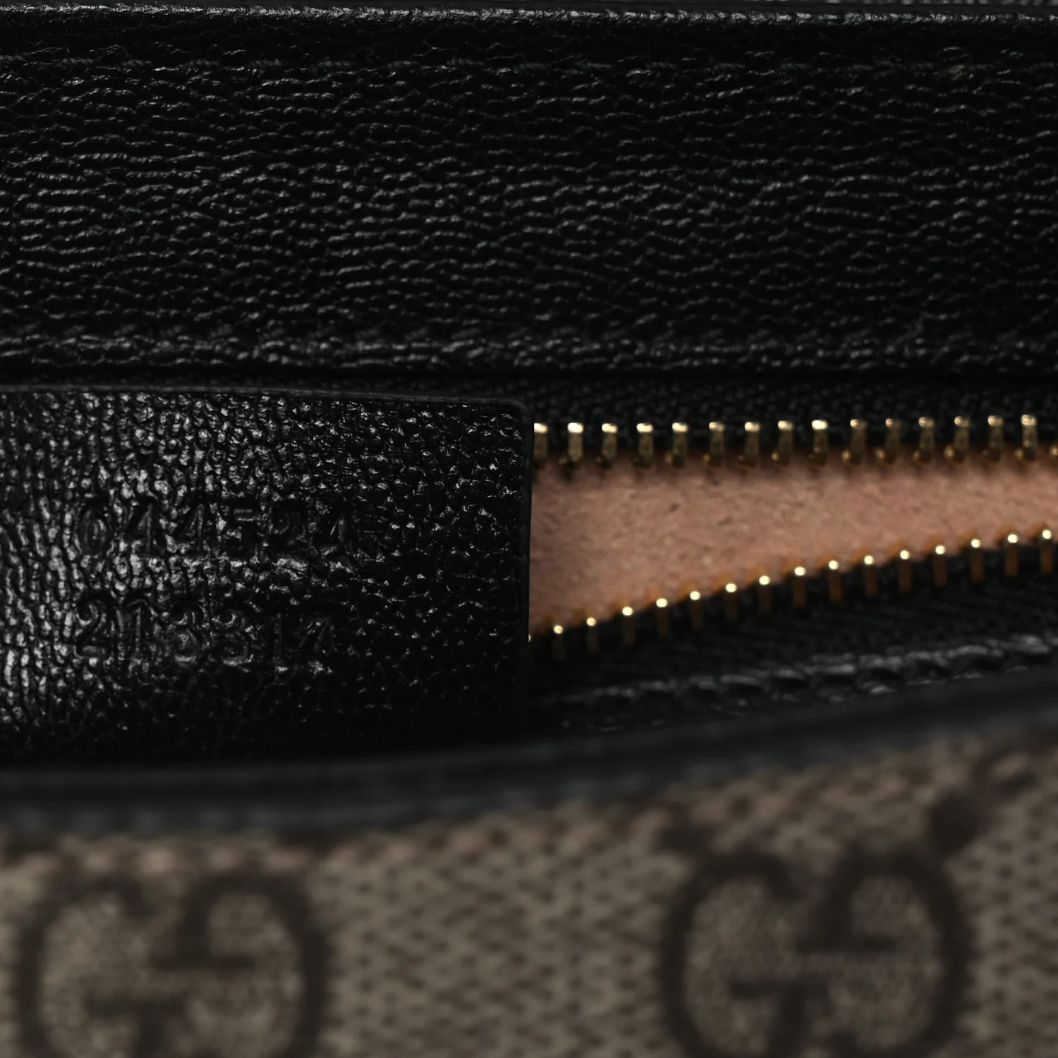 GG Supreme Monogram Calfskin Small Padlock Messenger Shoulder Bag Beige Black Cuir - Top Club