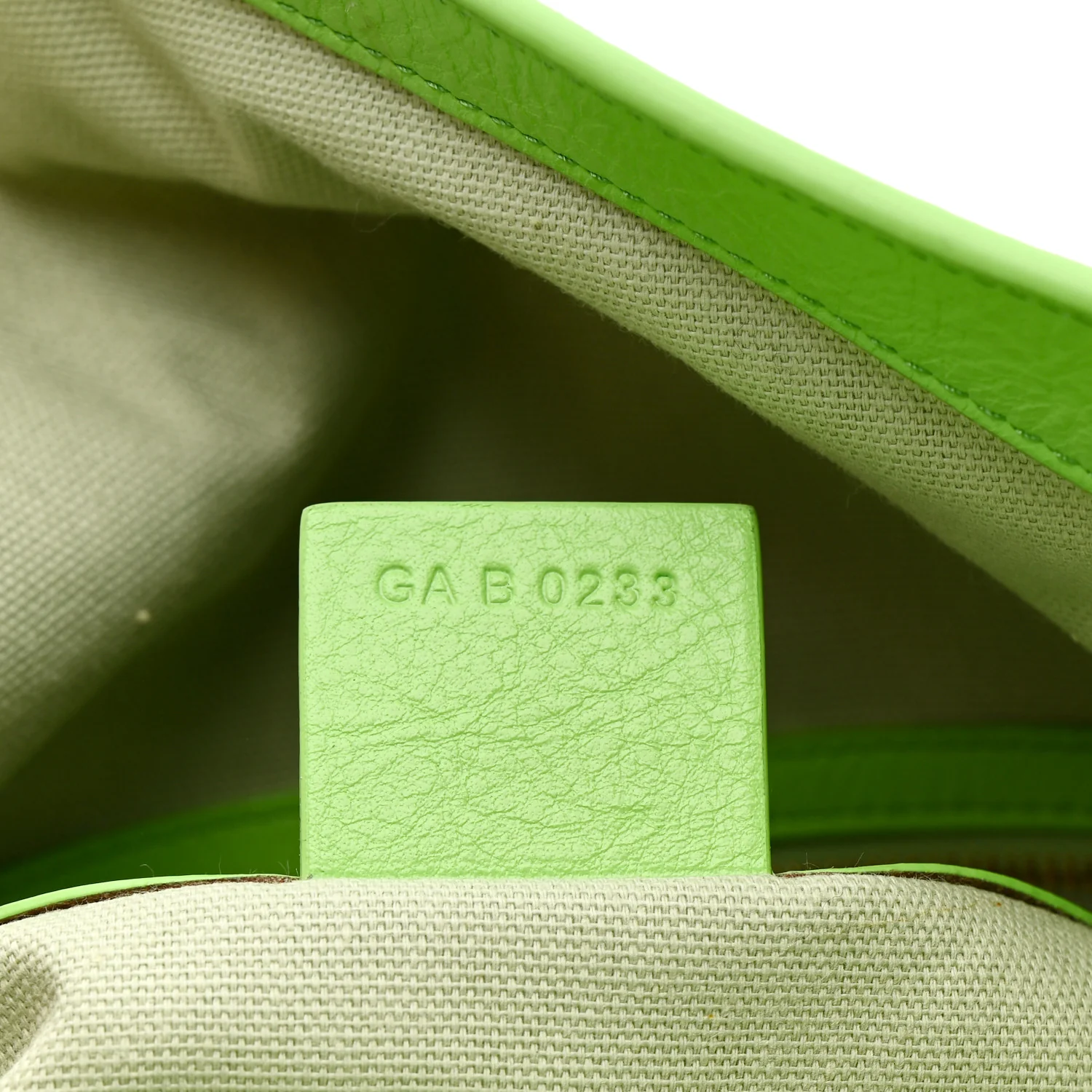 Calfskin Medium Voyou Bag Green - Top Club