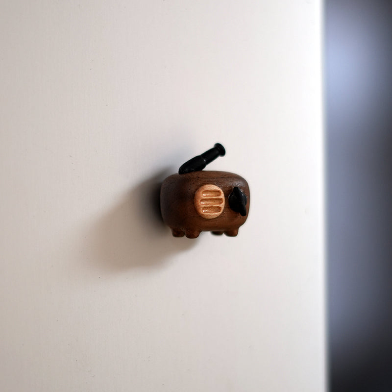 Radio refrigerator magnet