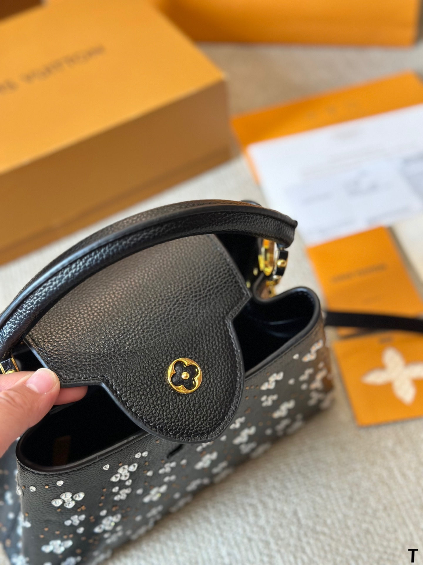 Louis capucines new arrival bag size :27*18cm - Top Club