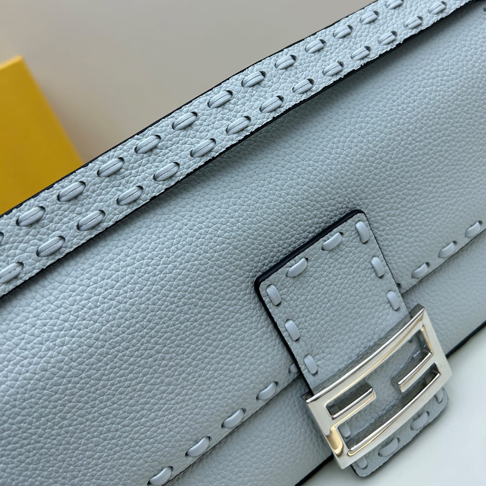 Fendi Baguette - Top Club