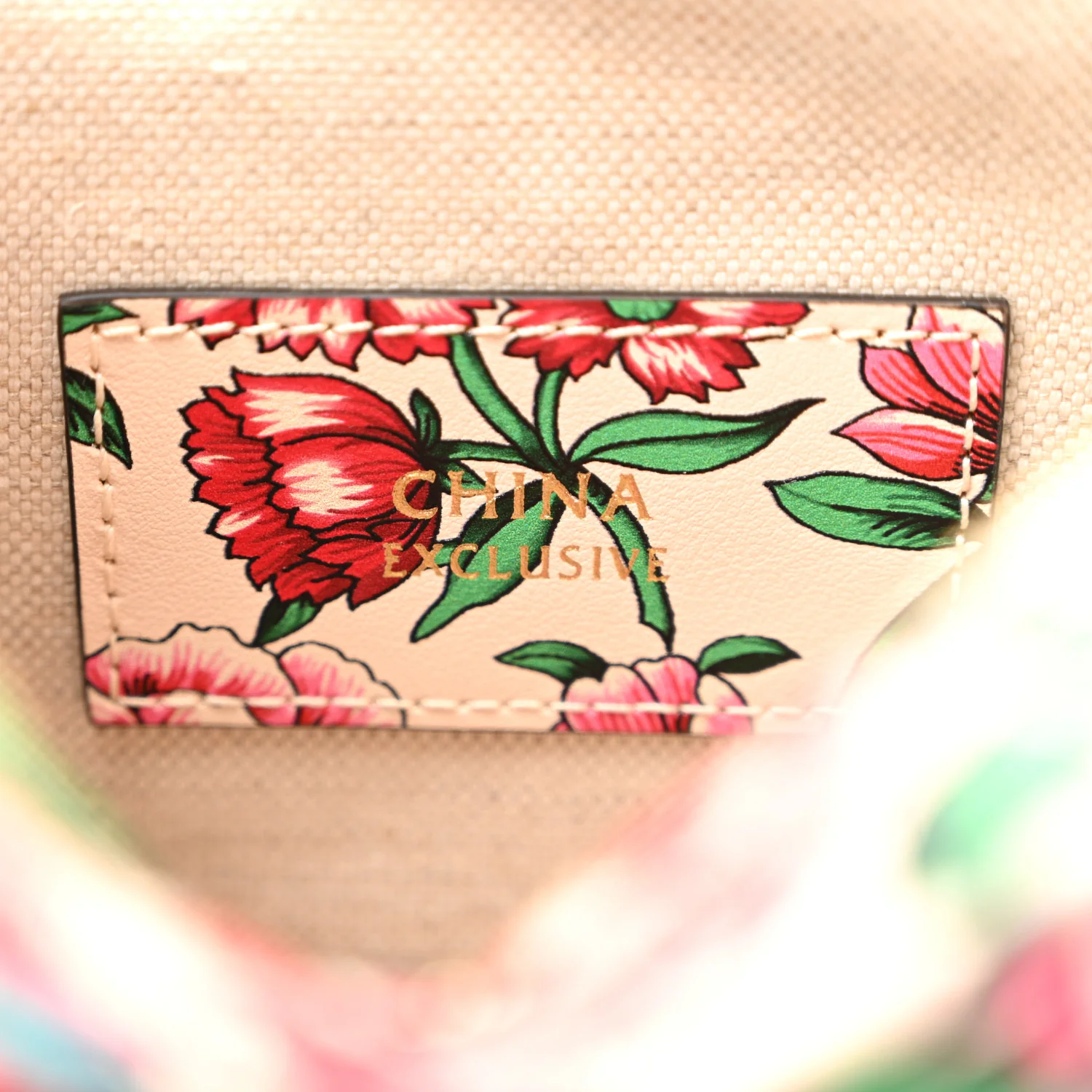 Matelasse Diagonal Brit Roses Print Mini Interlocking G Heart Shoulder Bag Multicolor - Top Club