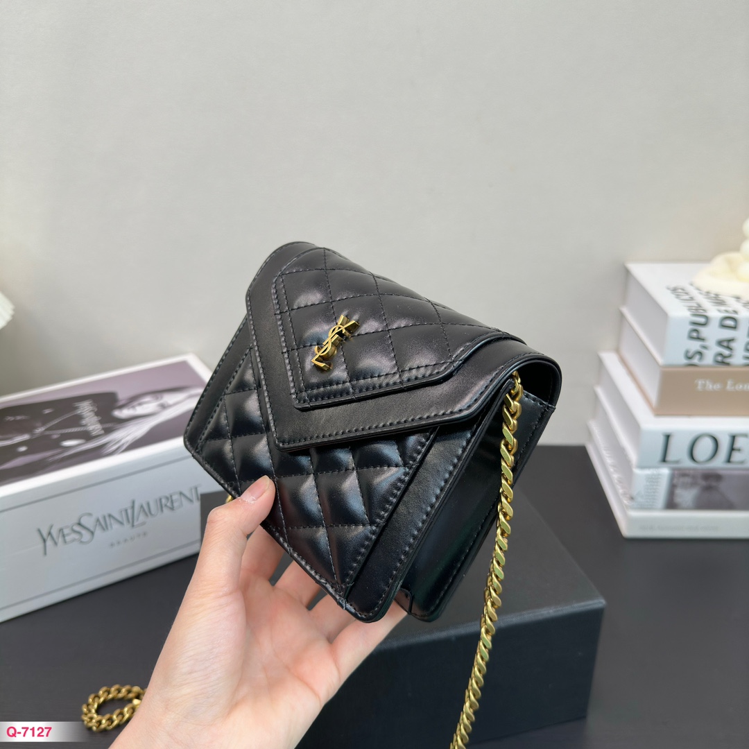 Y ENVELOPE New arrival bag size: 17*13 cm - Top Club