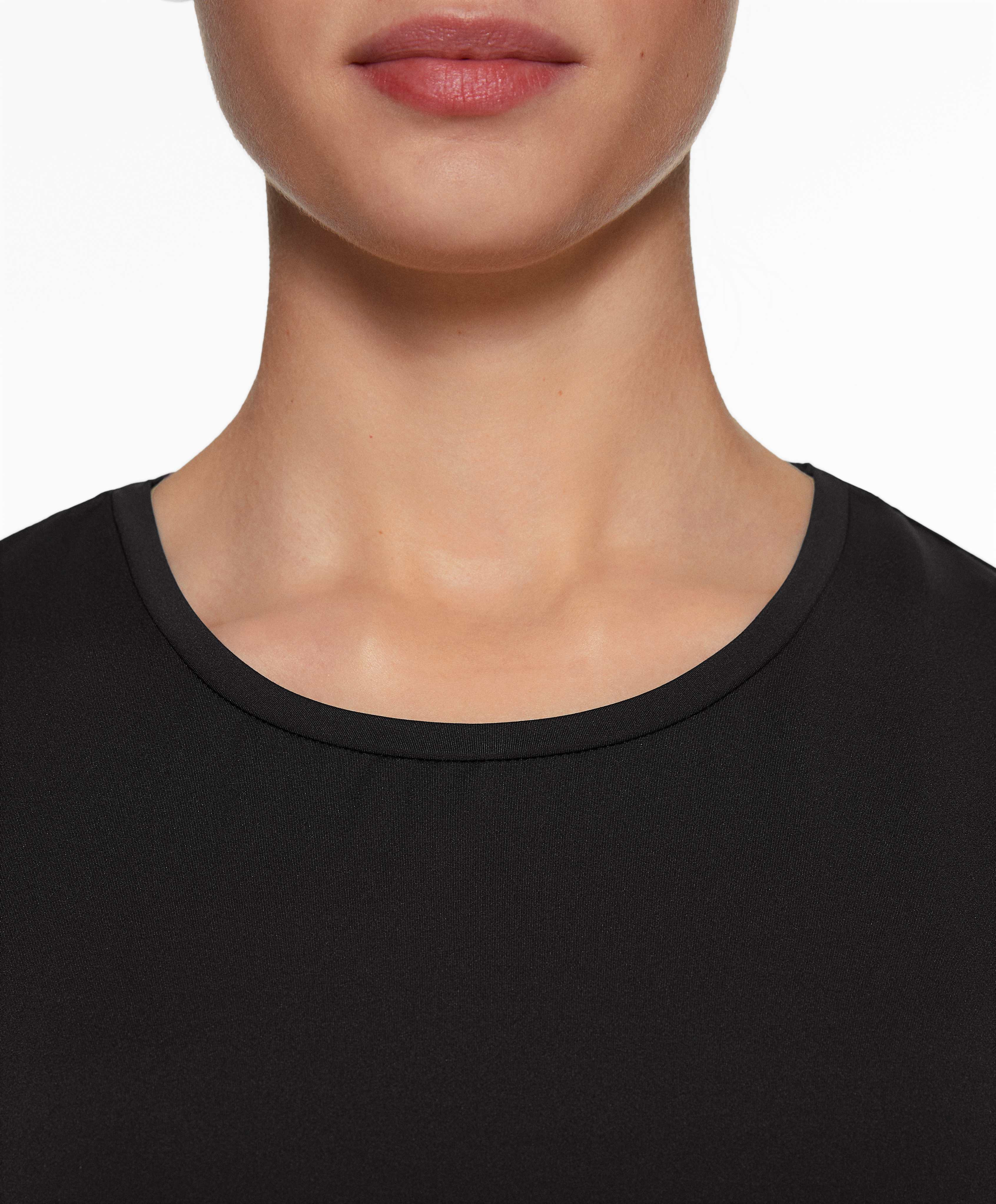 OYSHO Fitted short-sleeved technical T-shirt