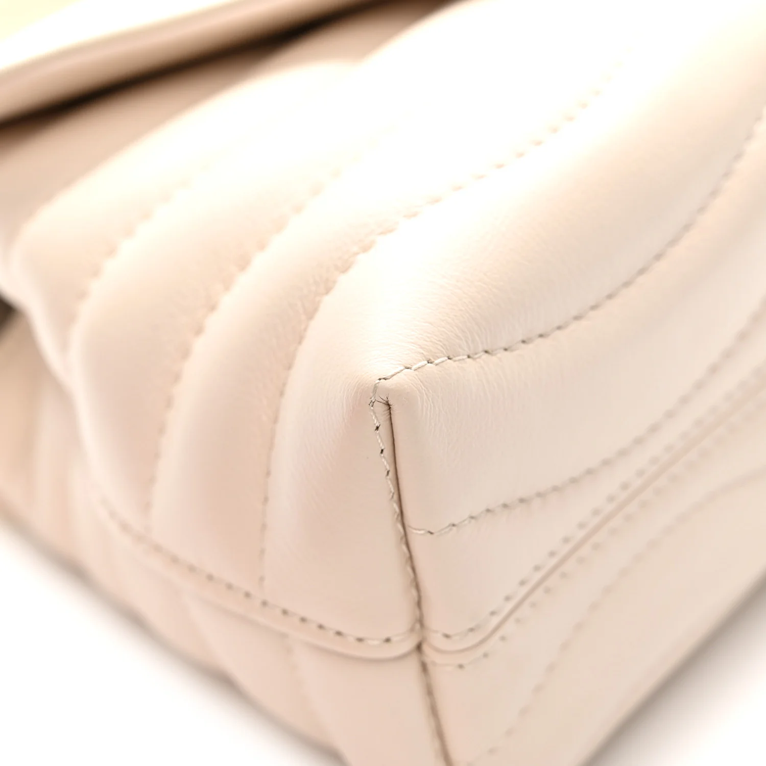 Calfskin Hold Me New Wave Ivory - Top Club