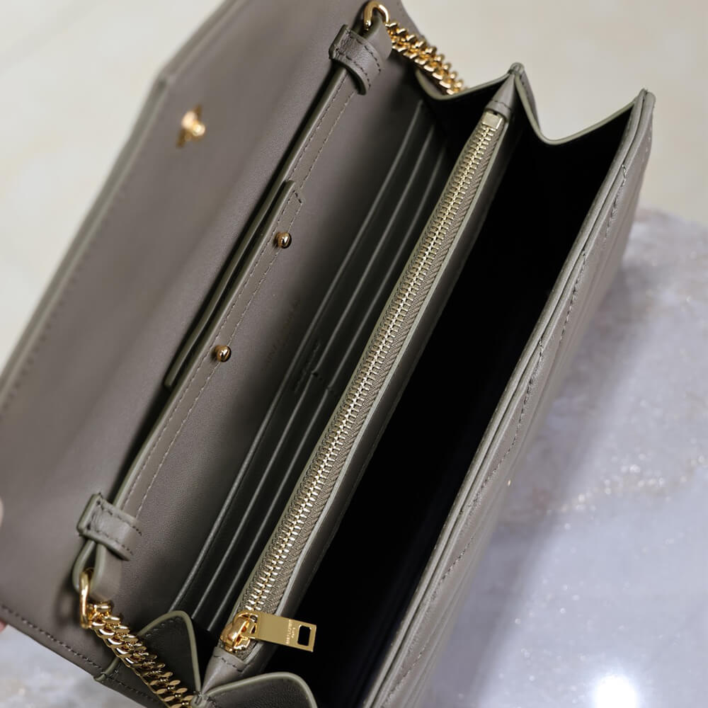 YSL cassandre chain wallet in lambskin - Top Club