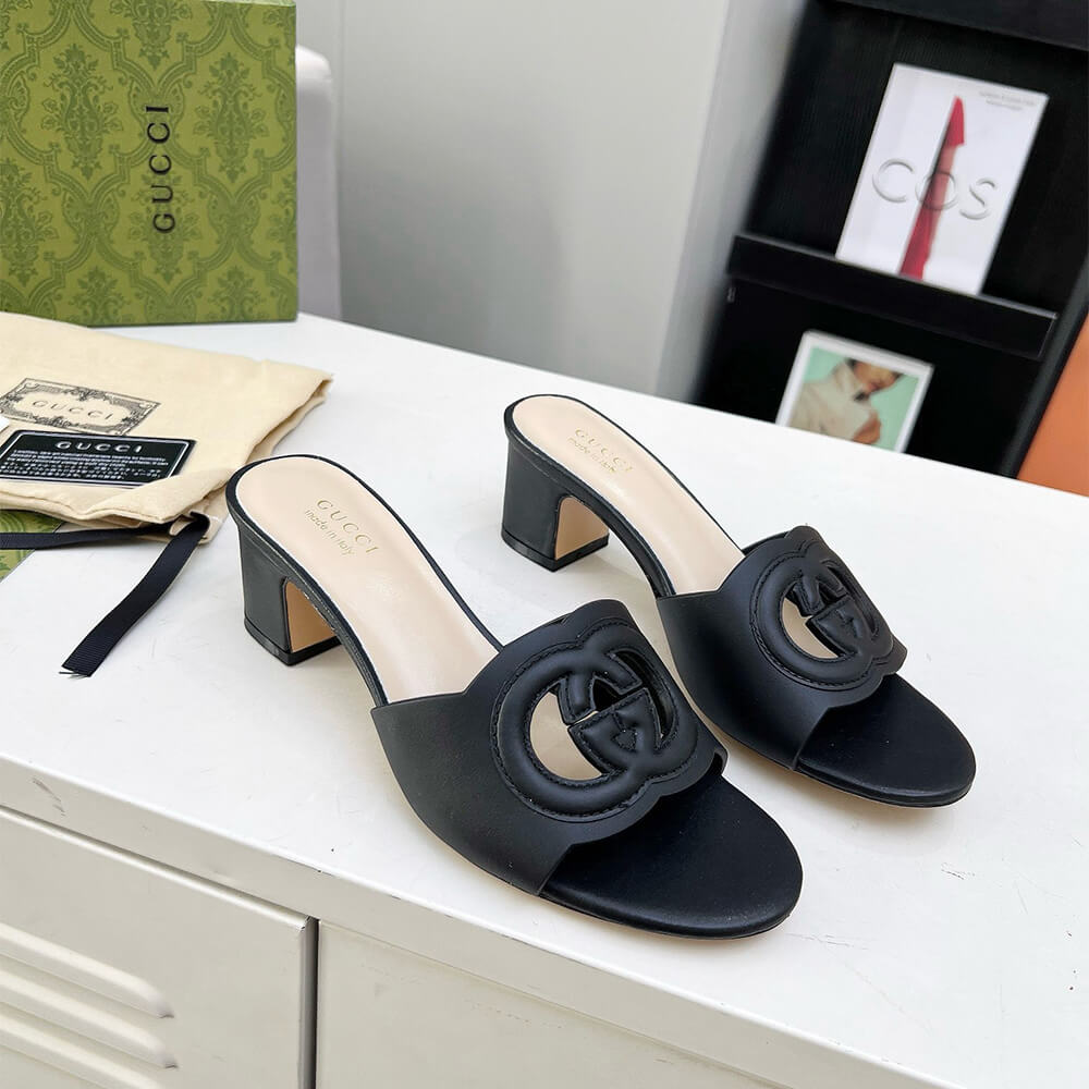 GUCCI Women s Interlocking G slide sandal - Top Club