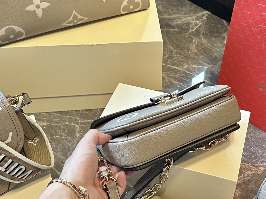 Louis new arrival mini bag size: 21 * 12cm - Top Club
