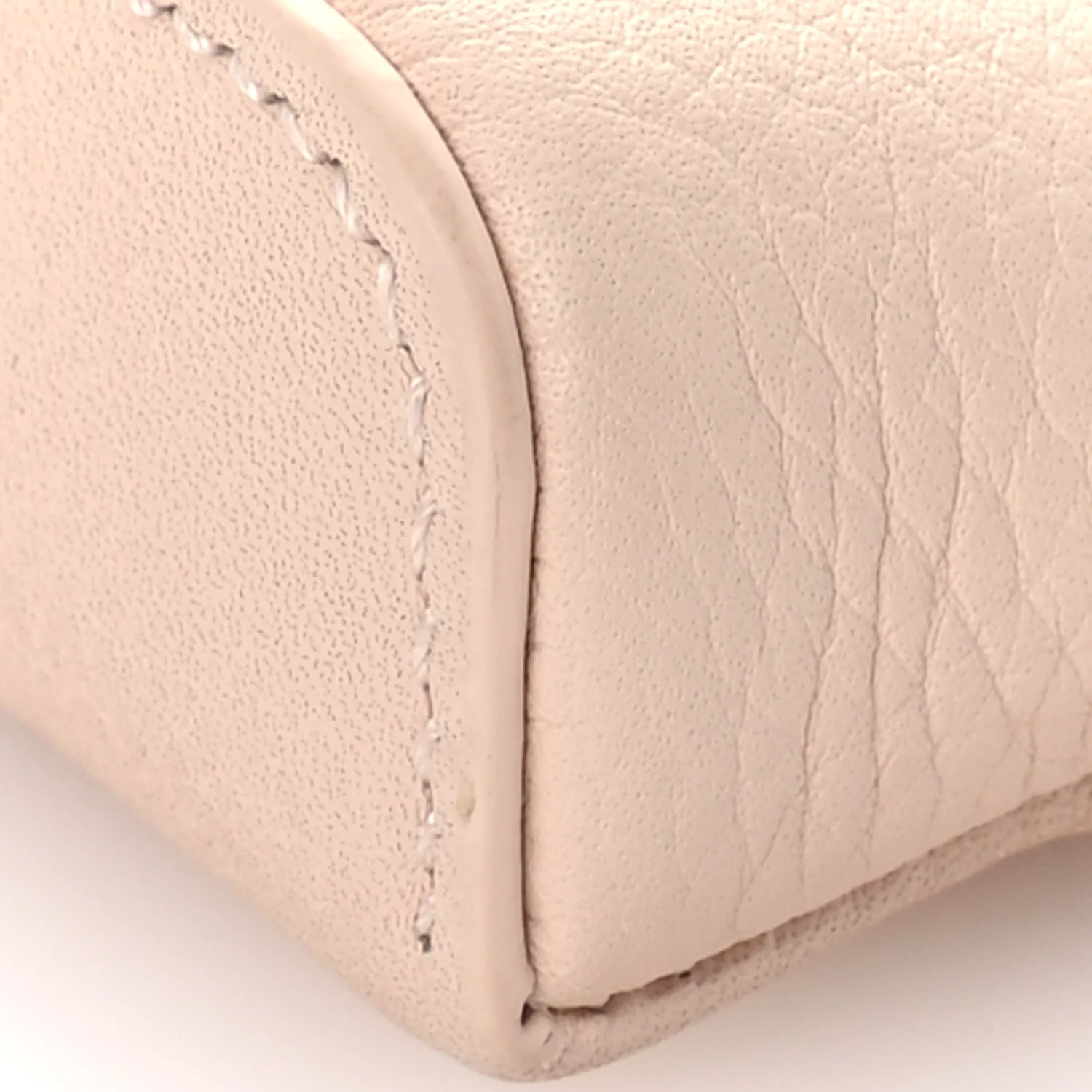 Grained Calfskin Extra Pocket Mini Pouch Creamed Honey - Top Club