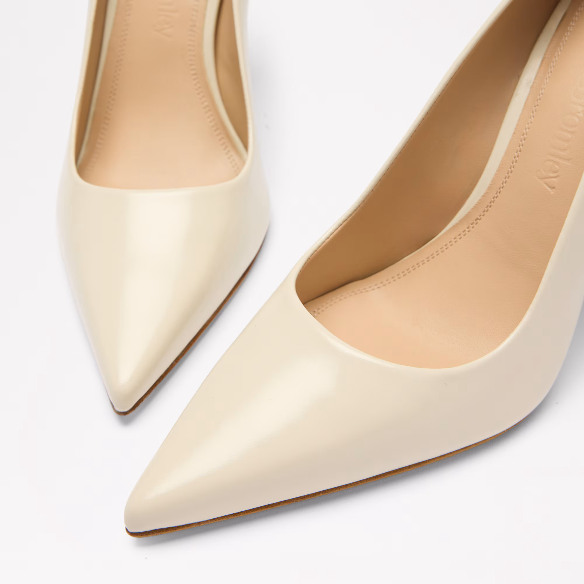 Everleigh CourtClassic Stiletto