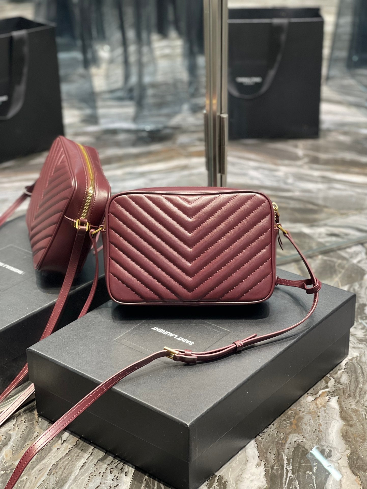 Y Lou Camera Bag In Quilted Leather - Top Club