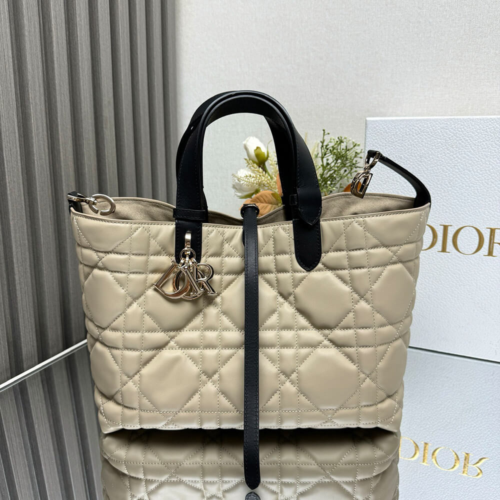 Medium Dior Toujours Bag - Top Club