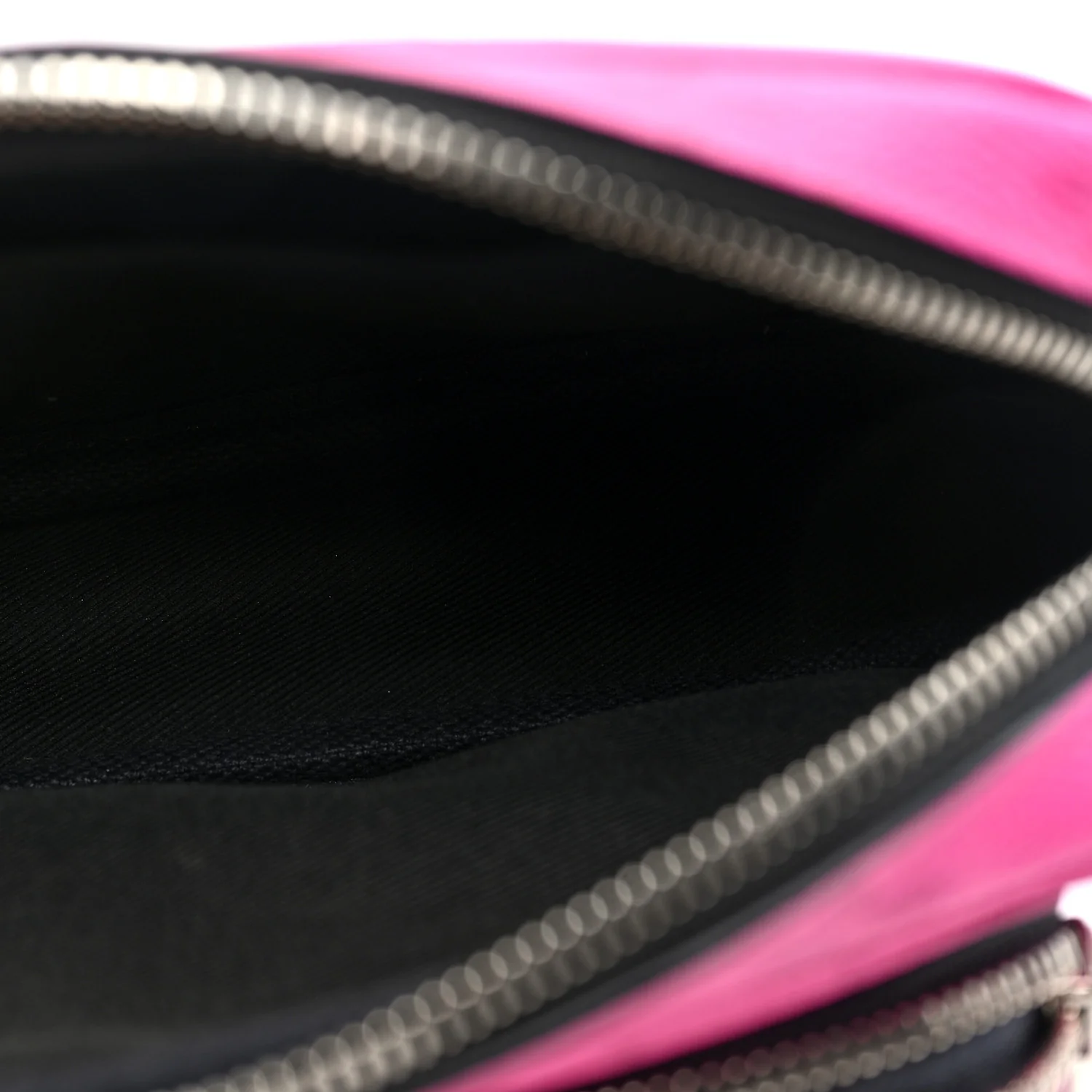 Taigarama Outdoor Pouch Fuchsia - Top Club