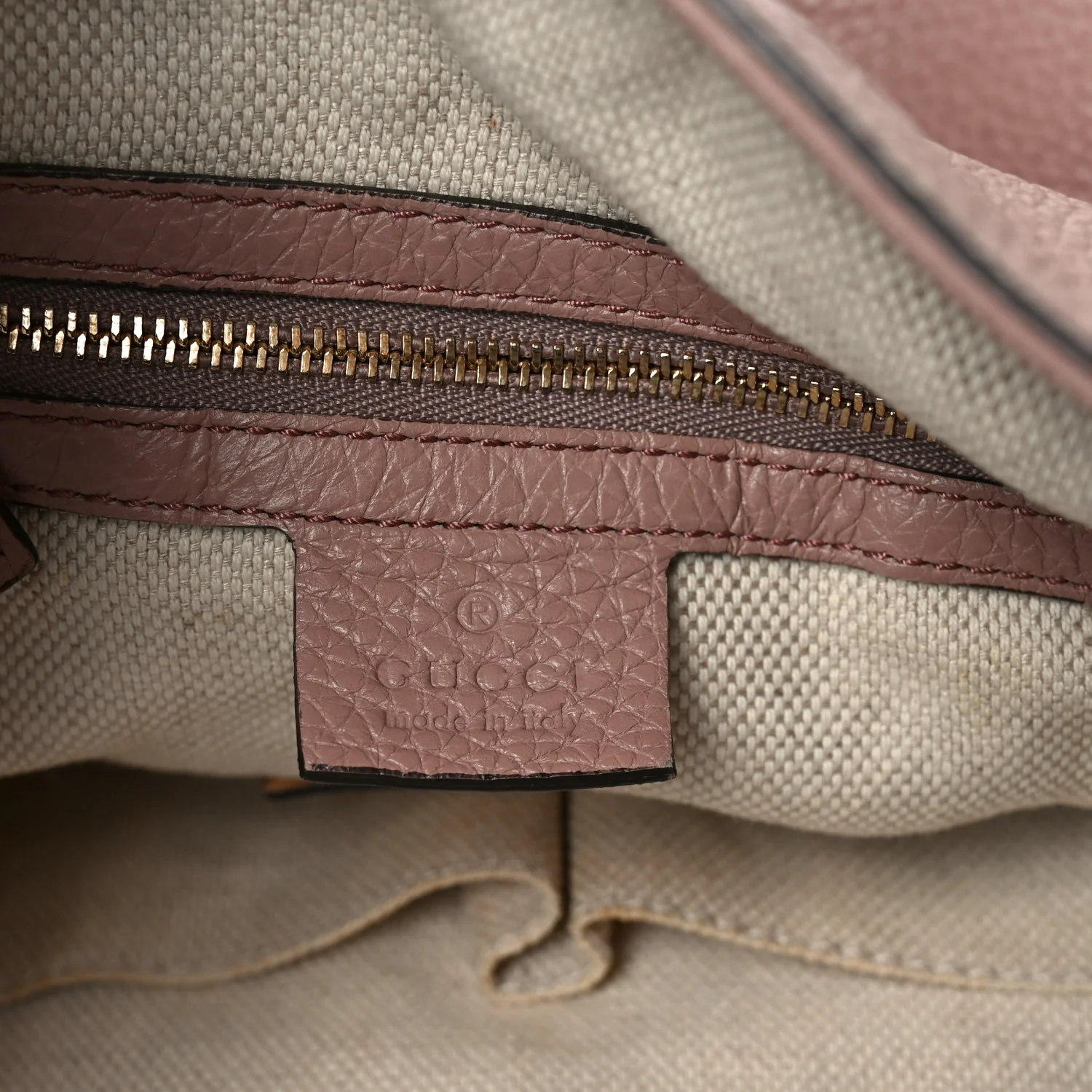 Pebbled Calfskin Small Soho Shoulder Bag Light Pink - Top Club
