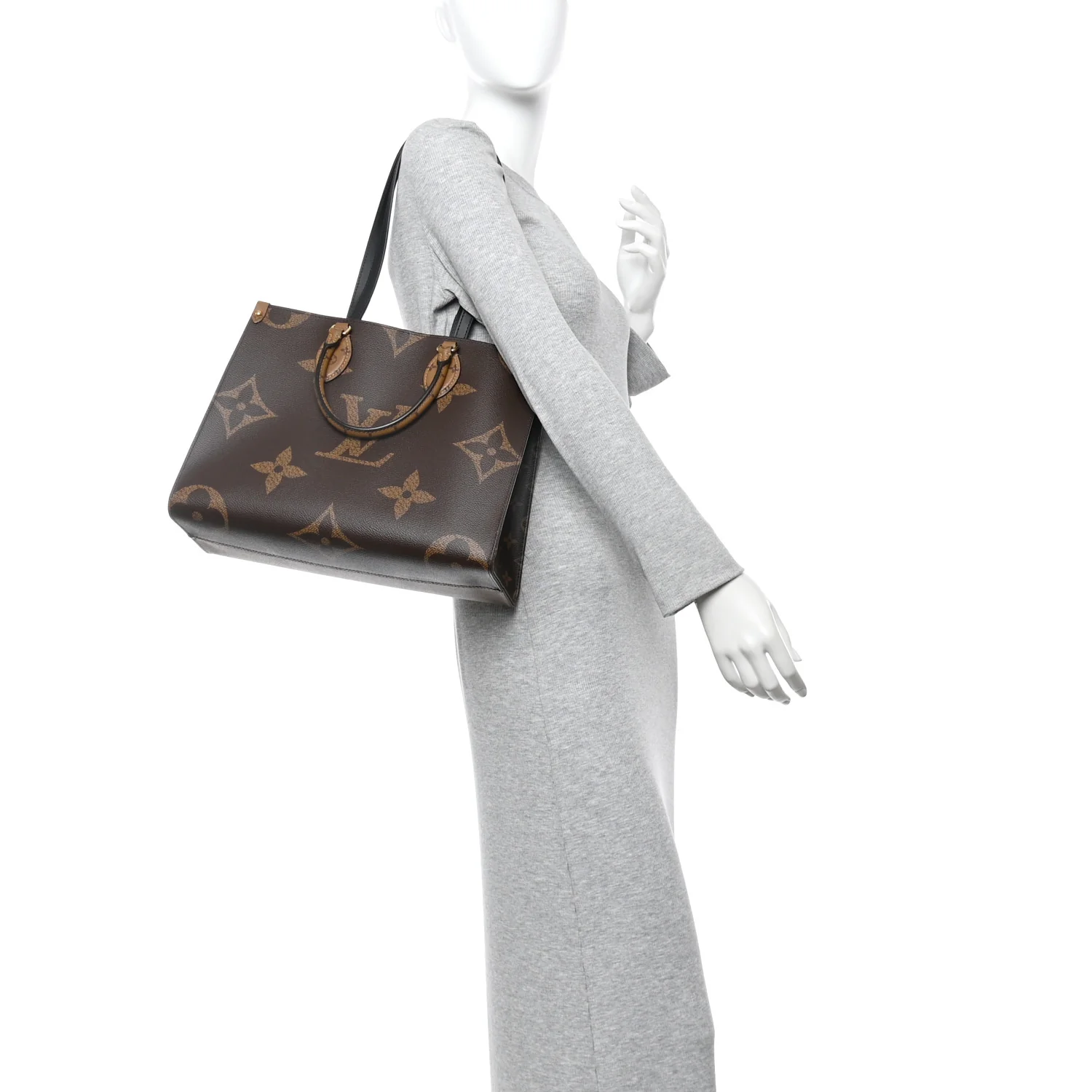 Reverse Monogram Giant Onthego MM - Top Club