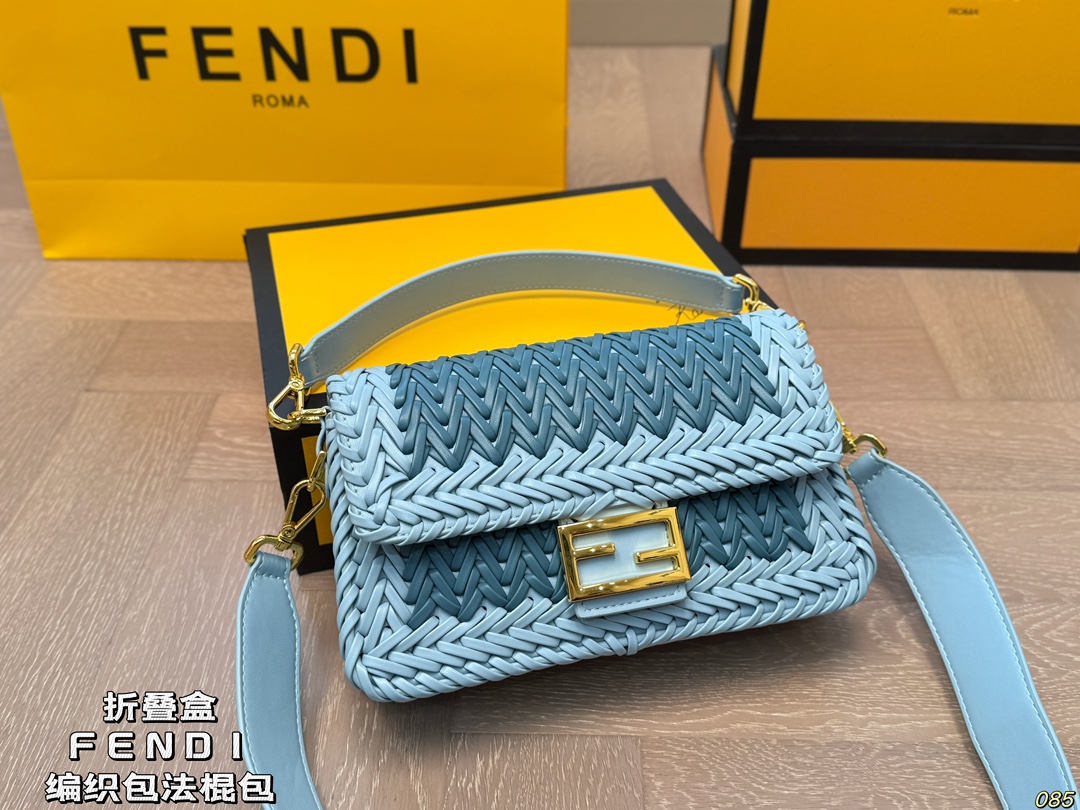 Fen new arrival Baguette bag size: 26 * 15 cm - Top Club