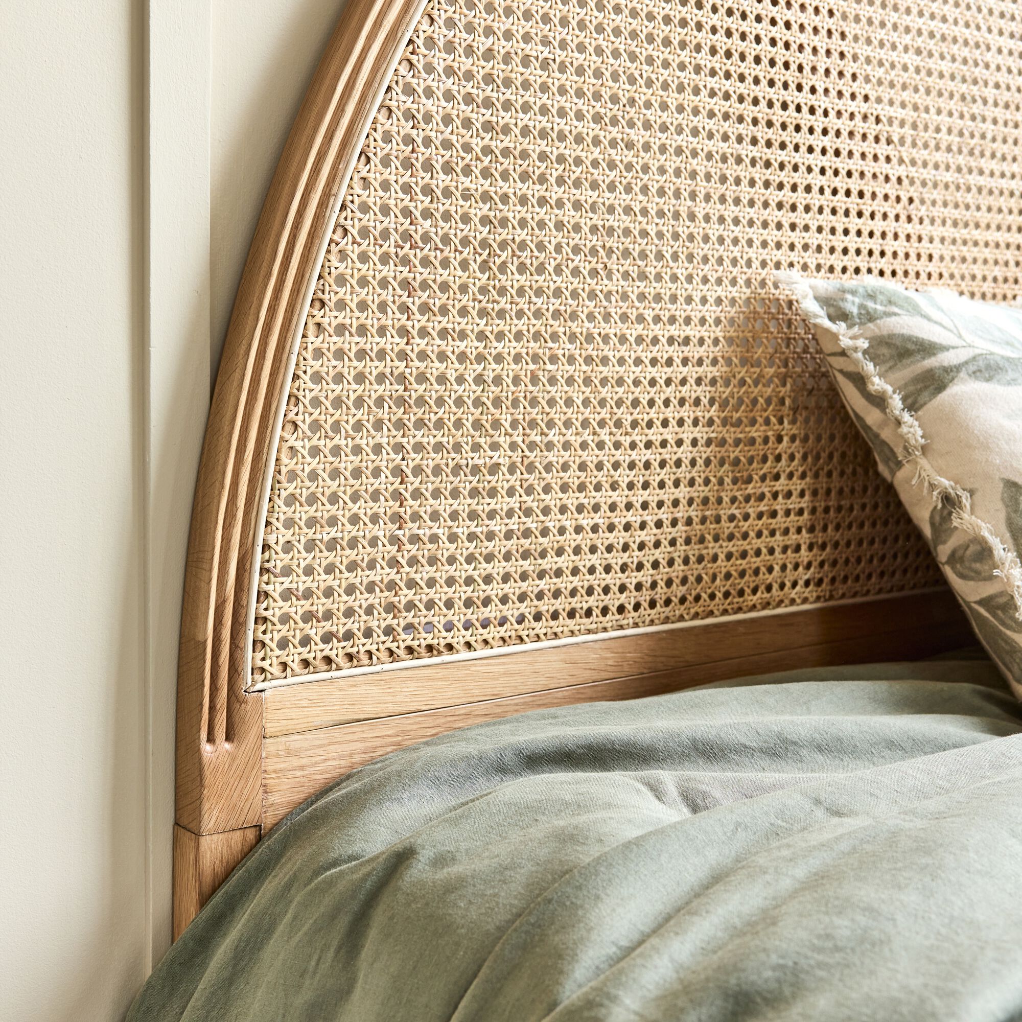 ABELLE - Tête de lit ronde en chêne et rotin L170cm - bois clair