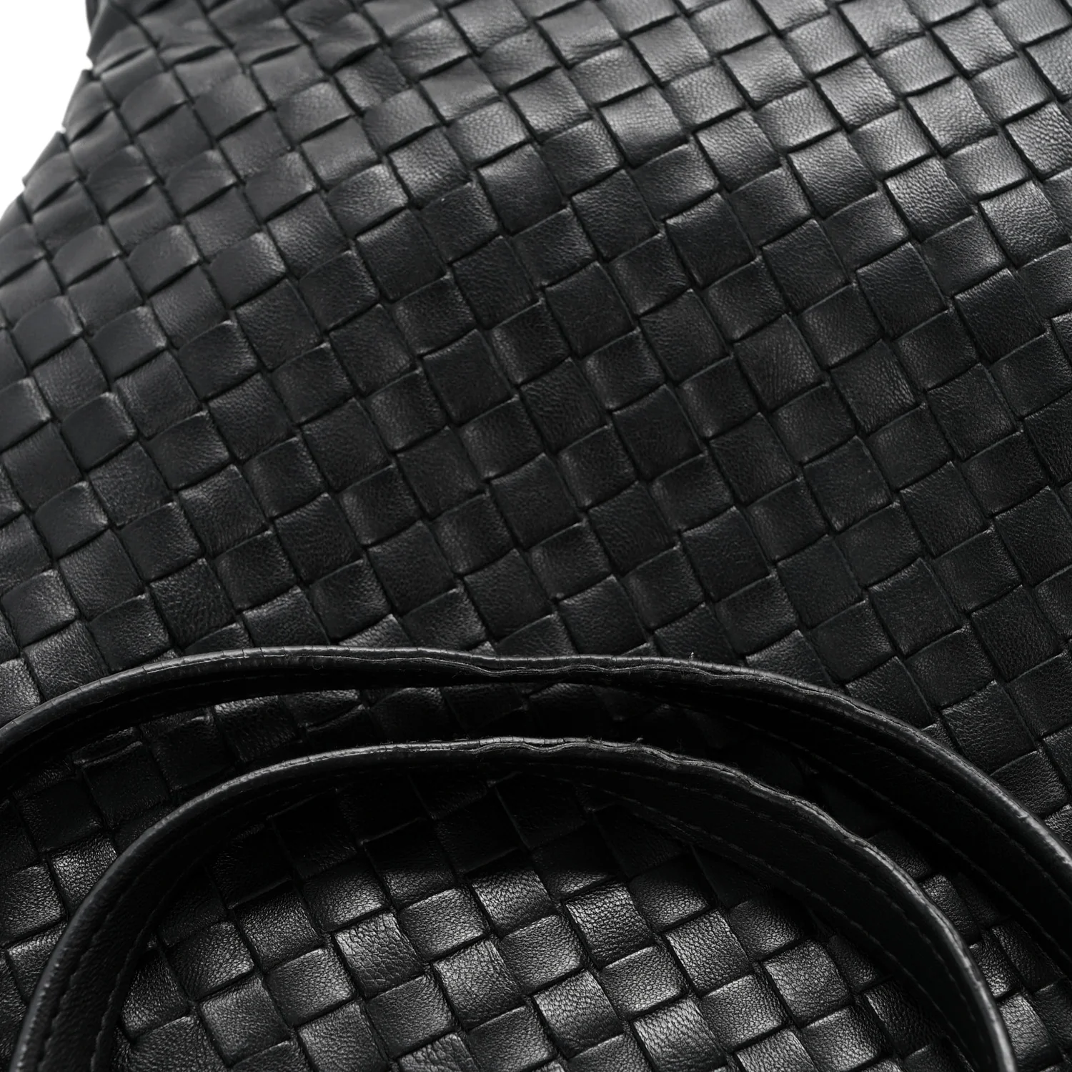 Nappa Intrecciato Flat Shoulder Bag Black - Top Club