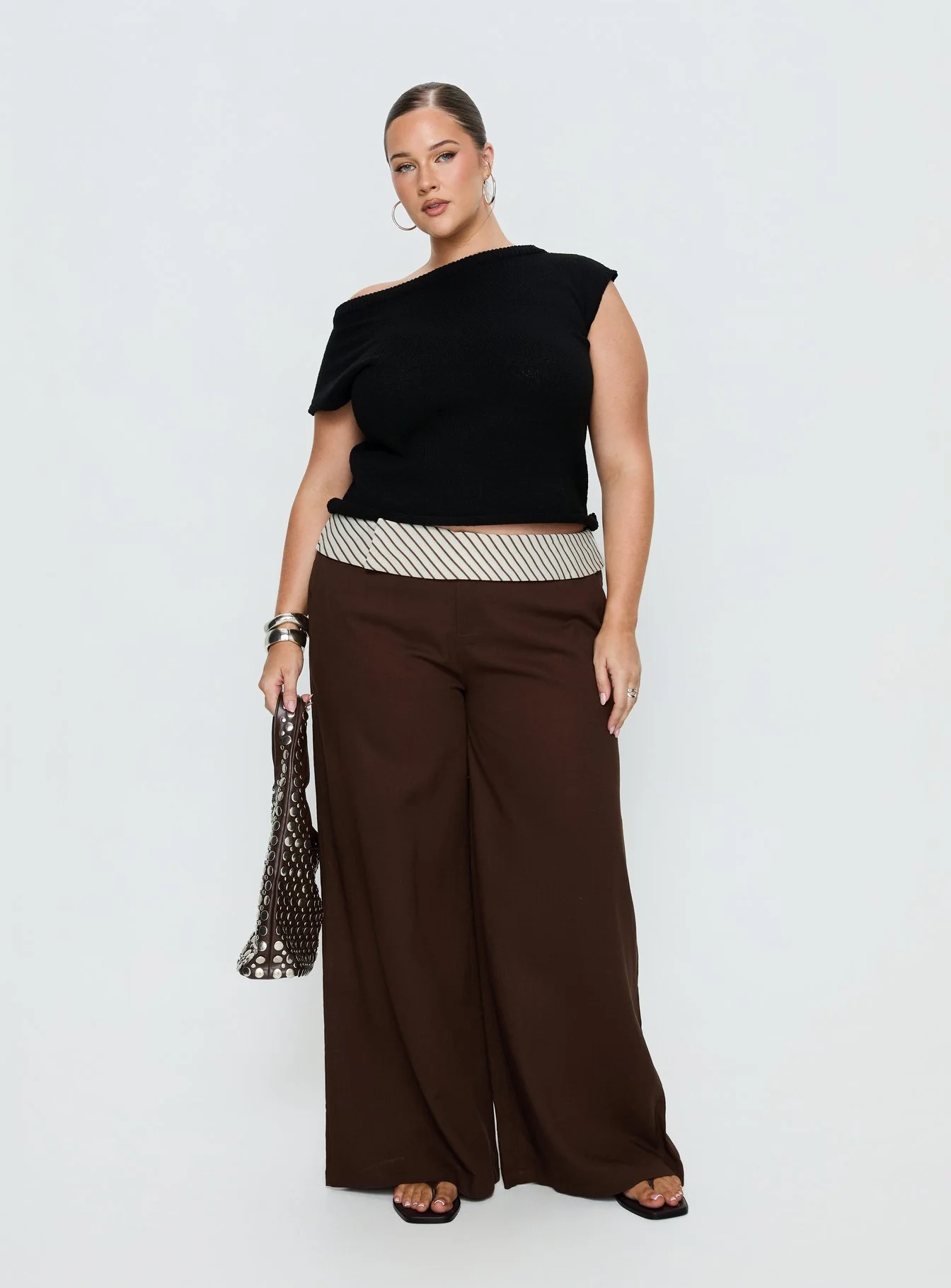 Ashfield Off Shoulder Top Black Curve