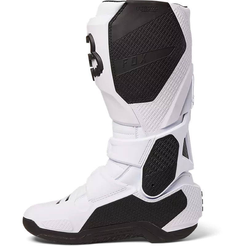 Instincts boots