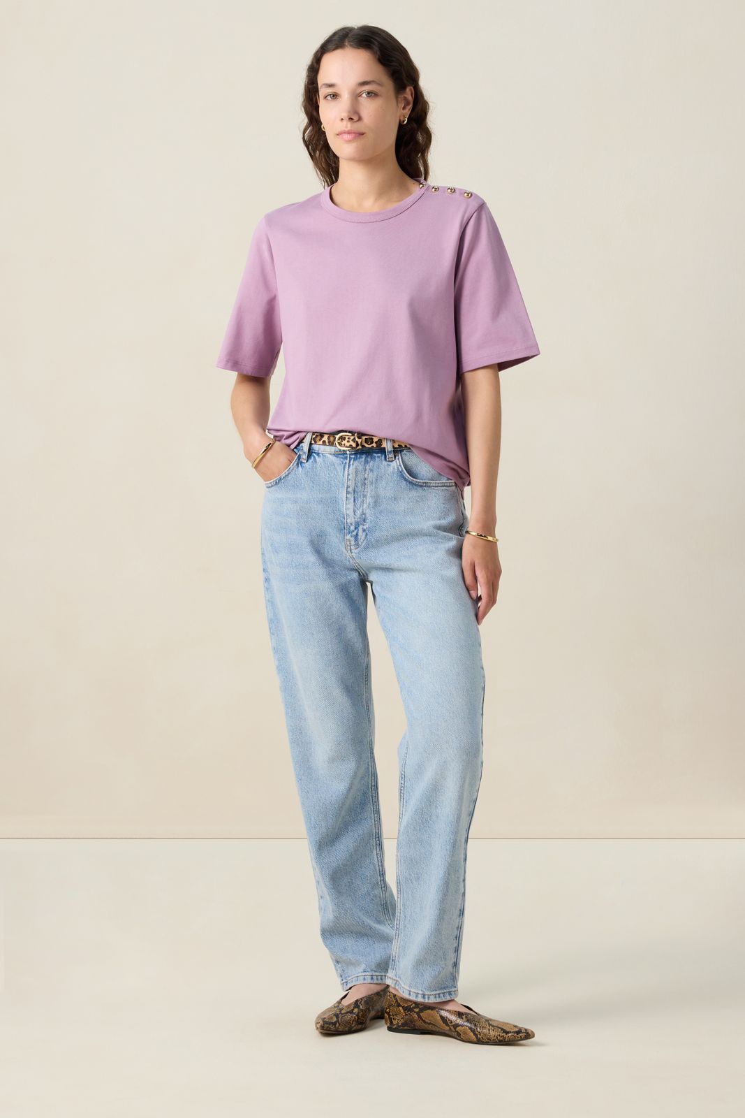 Lichtpaars T-shirt met knopen