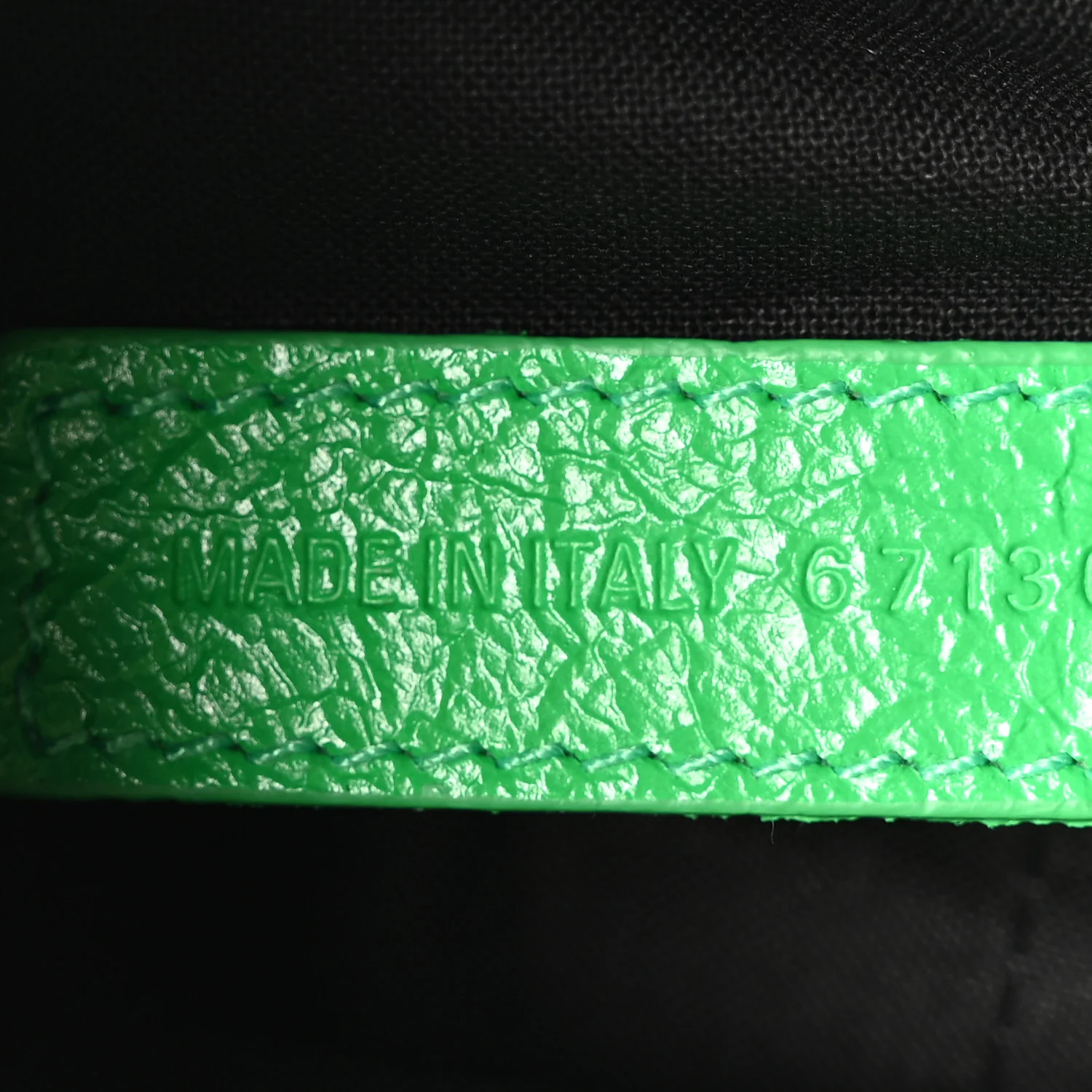Agneau Arena Le Cagole Shoulder Bag XS Vivid Green - Top Club